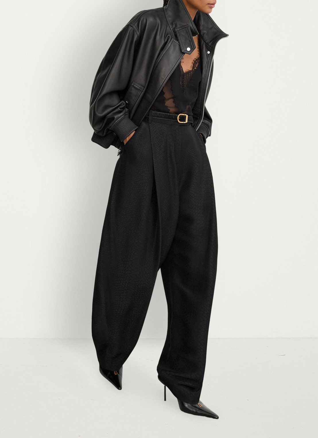 Reiss Aries high waist barrel pantalon met jacquard dessin - detail 3 black / zwart