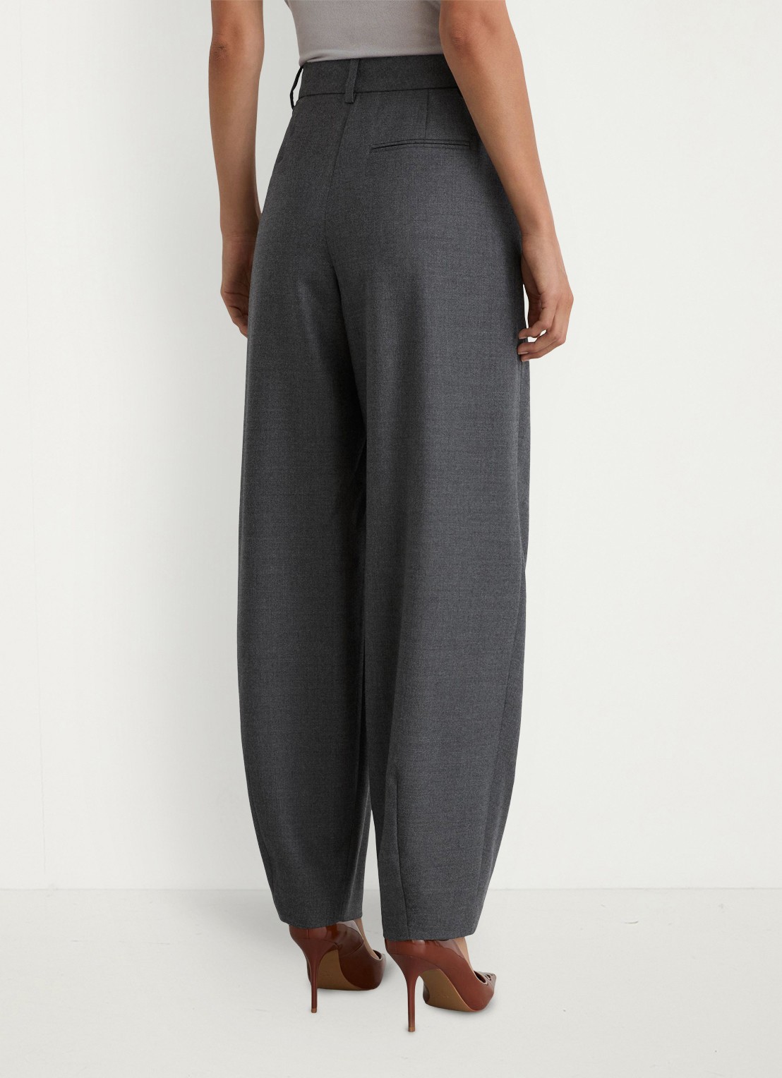 Reiss Aries high waist wide fit pantalon met steekzakken - achterkant 7 grijs