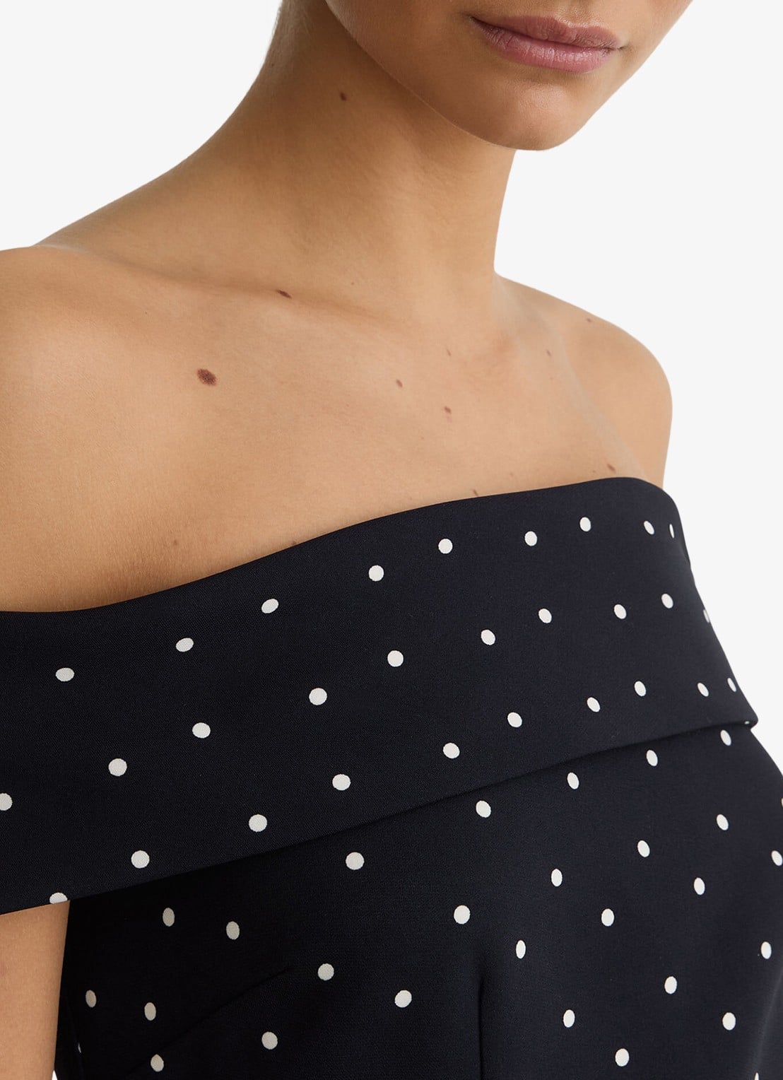 Reiss Arwen mini jurk met stippenprint - detail 2 donkerblauw