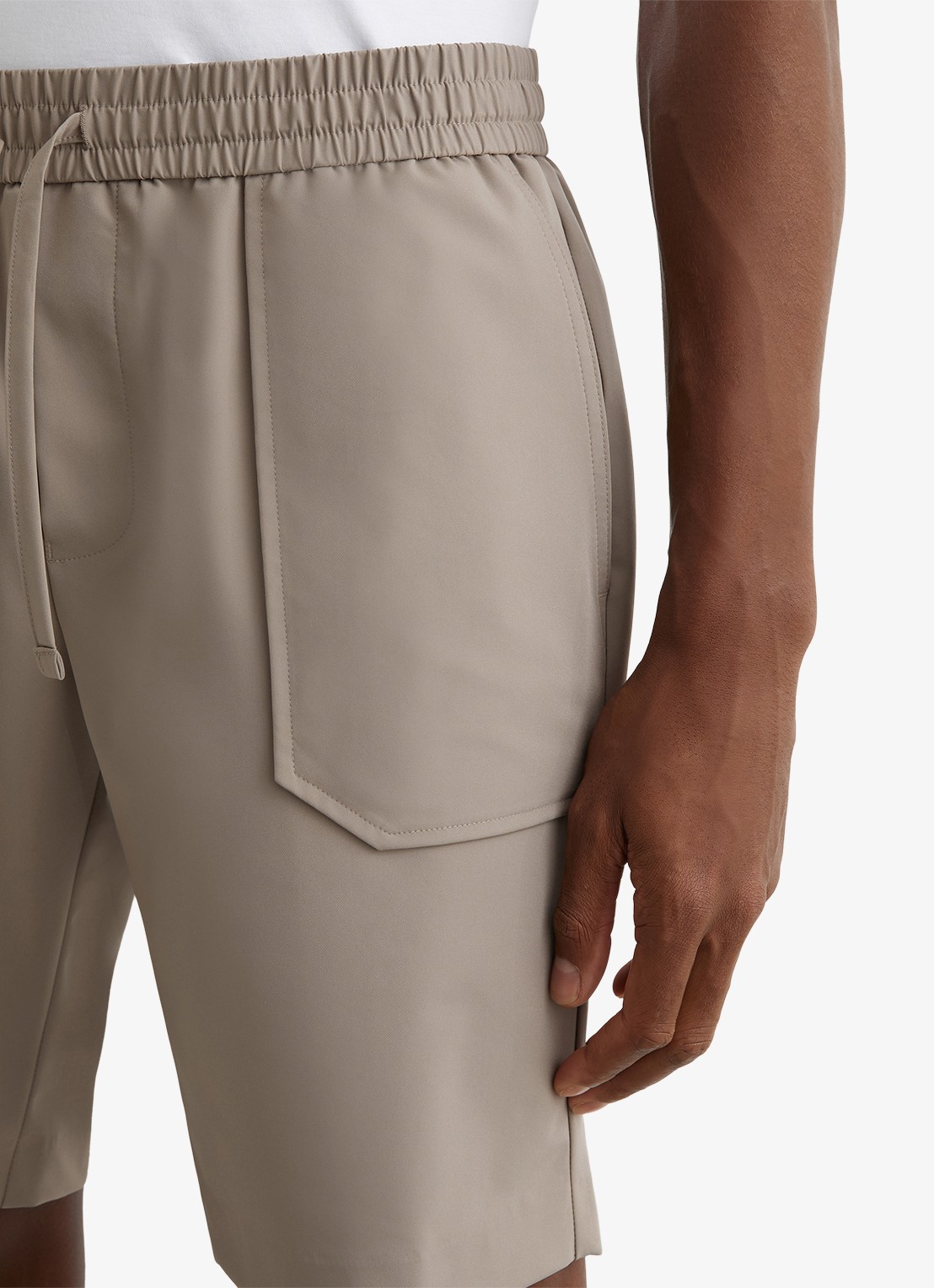 Reiss Ascend straight fit korte broek met steekzakken - detail 4 taupe