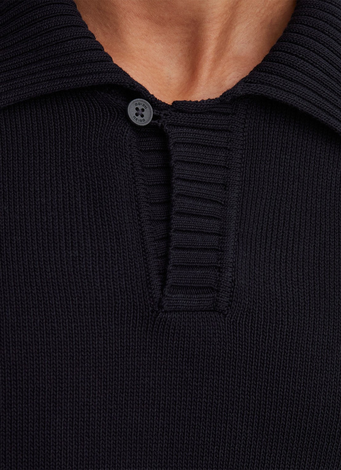 Reiss Ashdown Cotton Open-Collar Polo Jumper  - detail 3 zwart