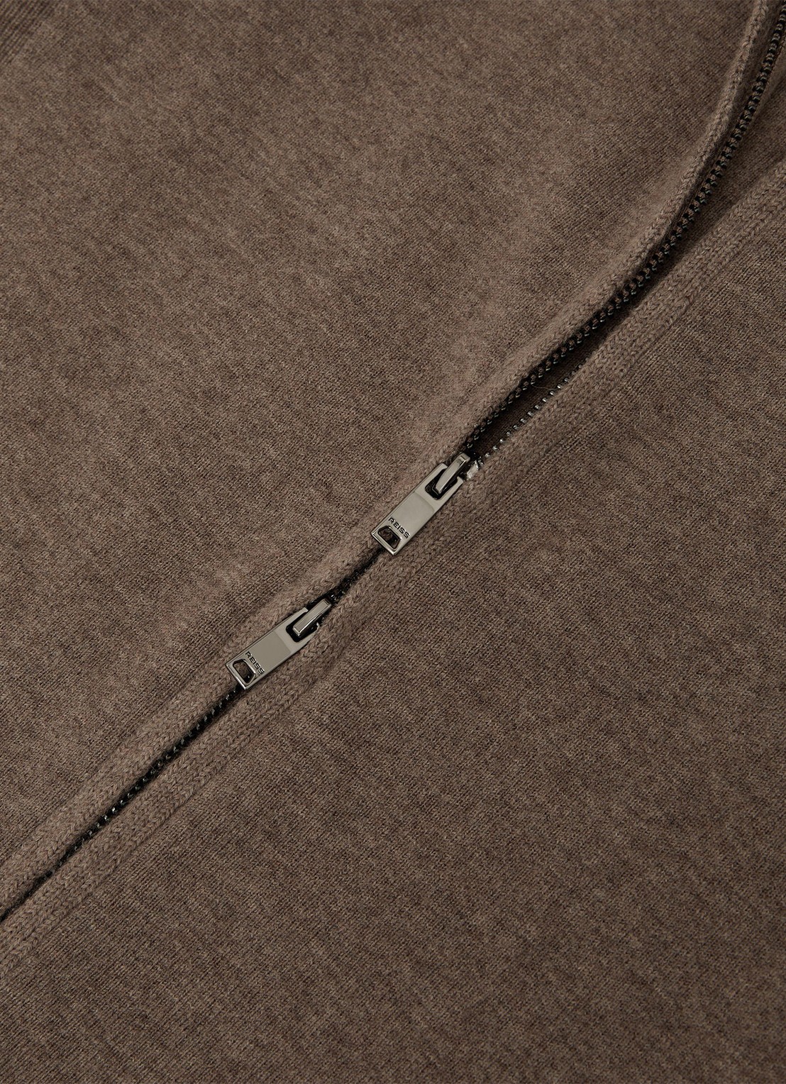 Reiss Ava fijngebreid vest in wolblend - detail 7 beige
