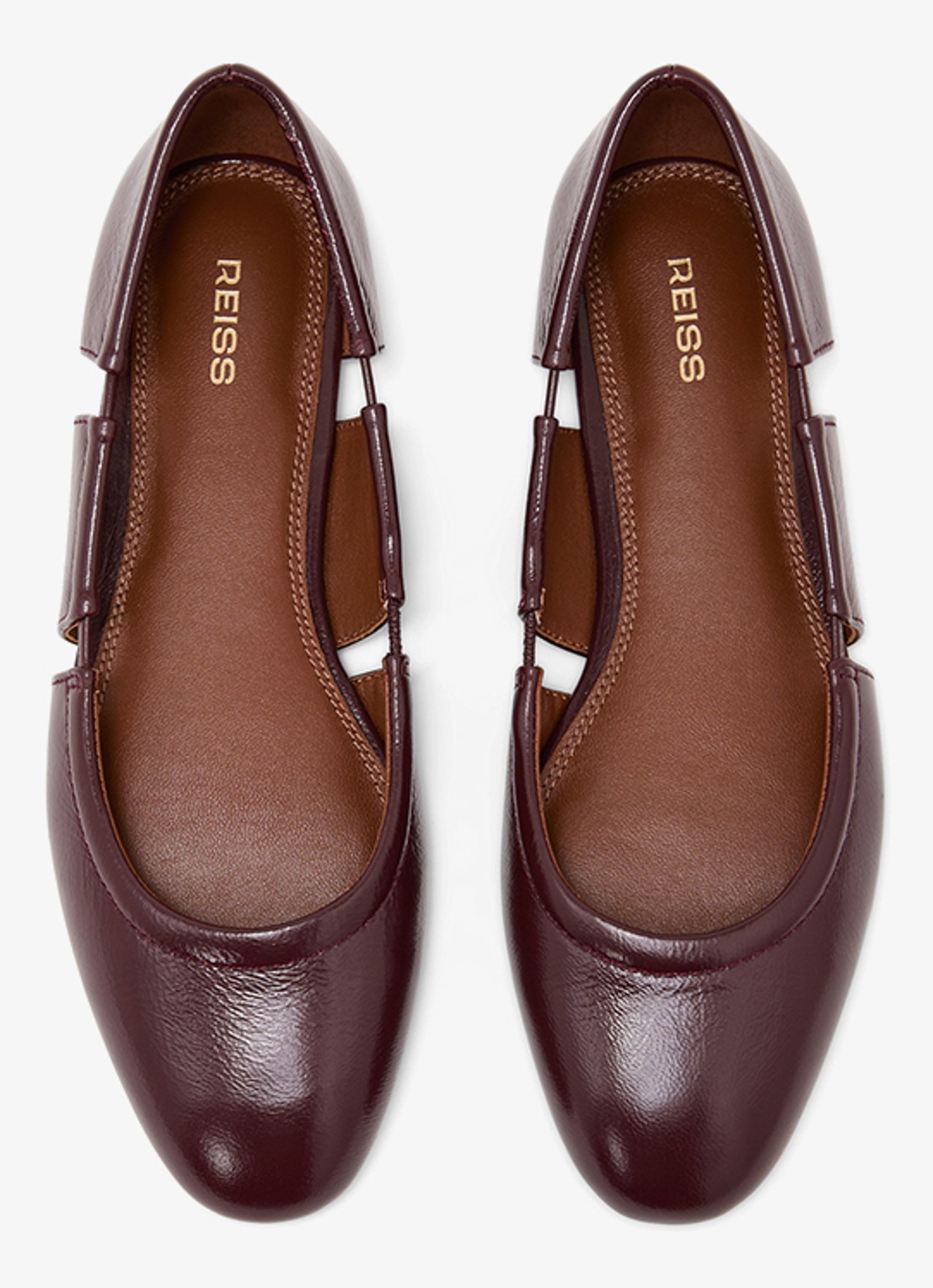 Reiss Ballerina met opengewerkt detail en lakfinish - detail bordeauxrood