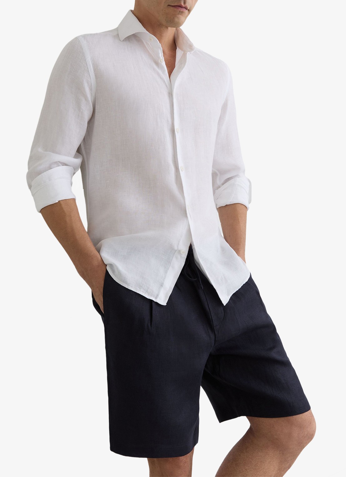 Reiss Barges straight fit korte broek van linnen - detail 3 donkerbruin