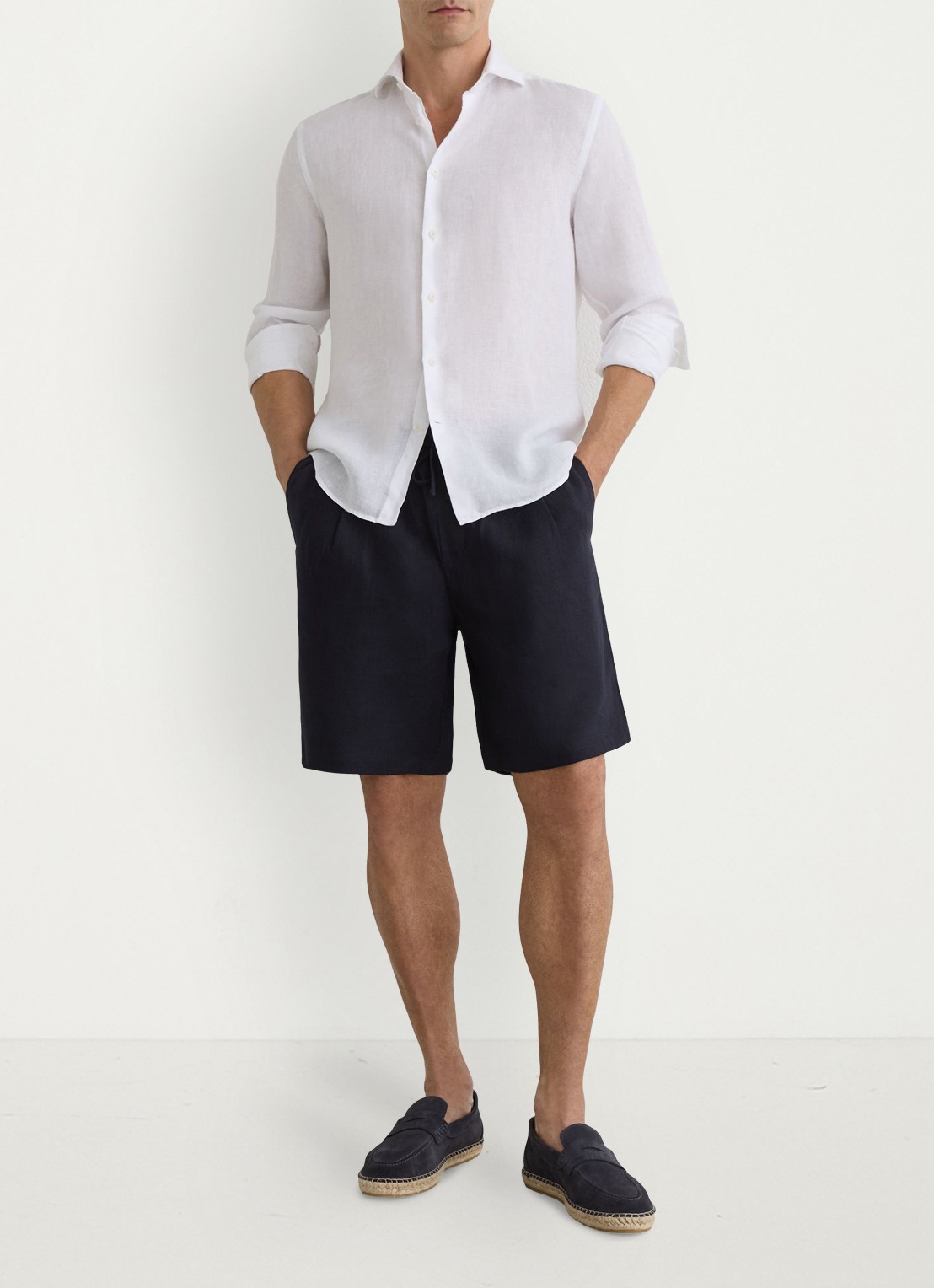 Reiss Barges straight fit korte broek van linnen - voorkant 2 donkerbruin