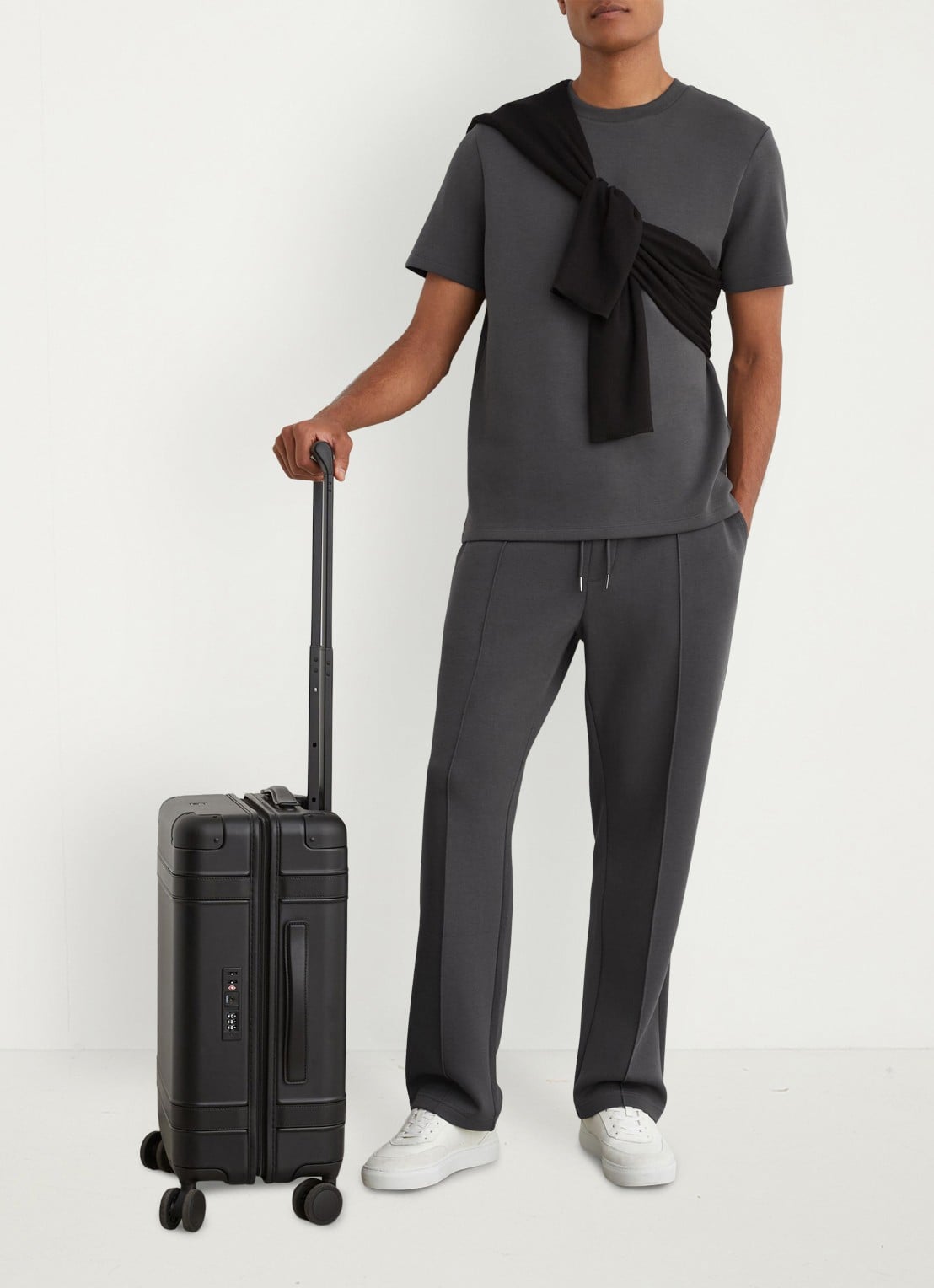 Reiss Barton Premium T-shirt met stretch - voorkant 7 donkergrijs