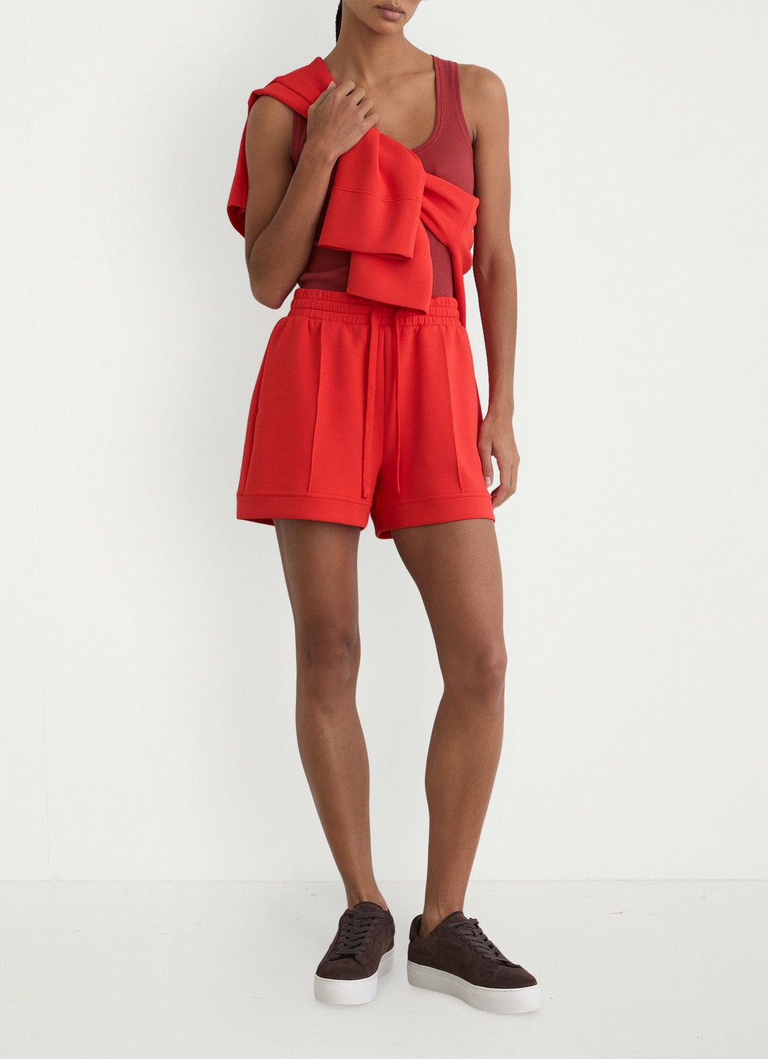 Reiss Bea high waist straight fit korte broek met steekzakken - voorkant 3 koraal