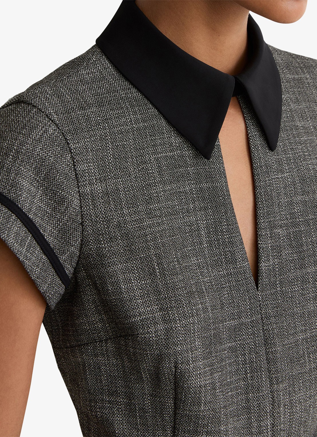 Reiss Bella Collared wide fit jumpsuit met ceintuur - detail 5 grijs