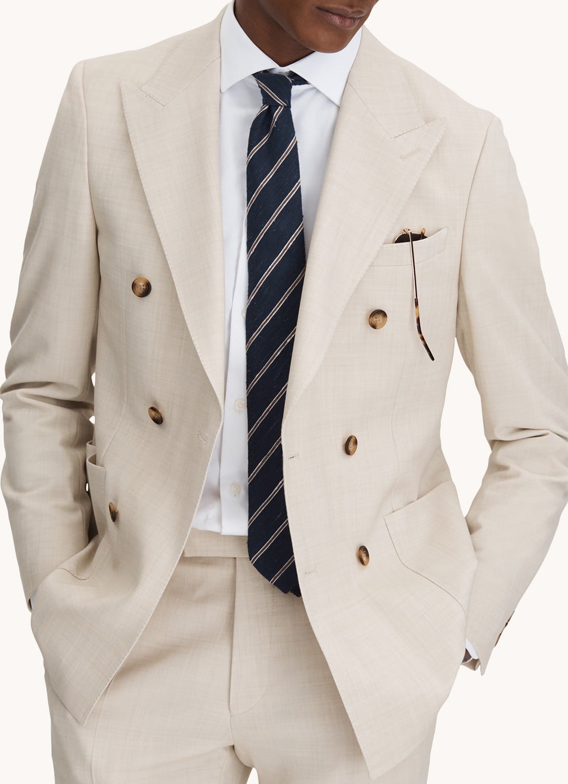 Reiss Belmont double-breasted colbert in wolblend - detail 4 beige
