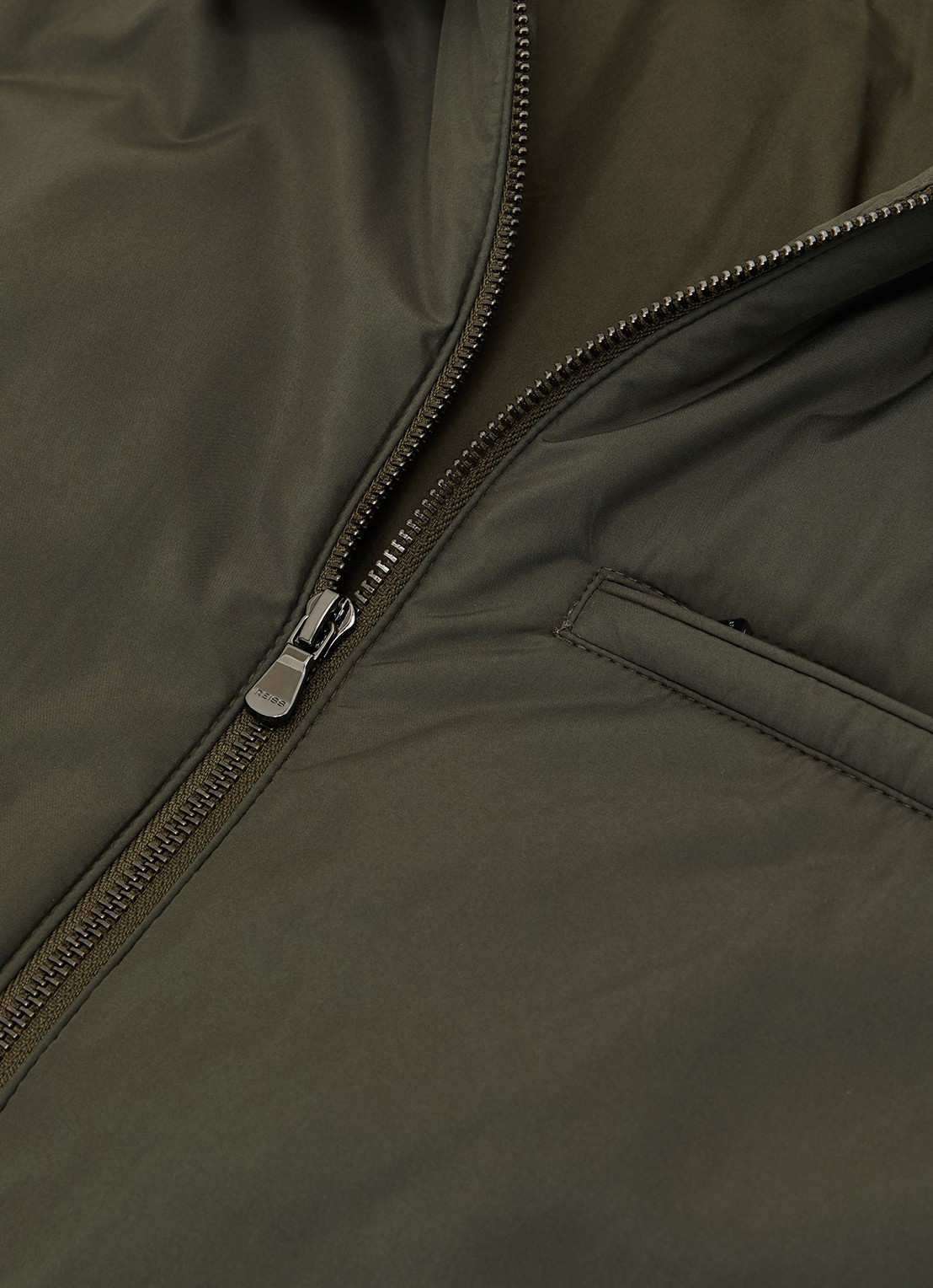 Reiss Bernardi Technical gewatteerde jack met steekzakken - detail 4 olijfgroen