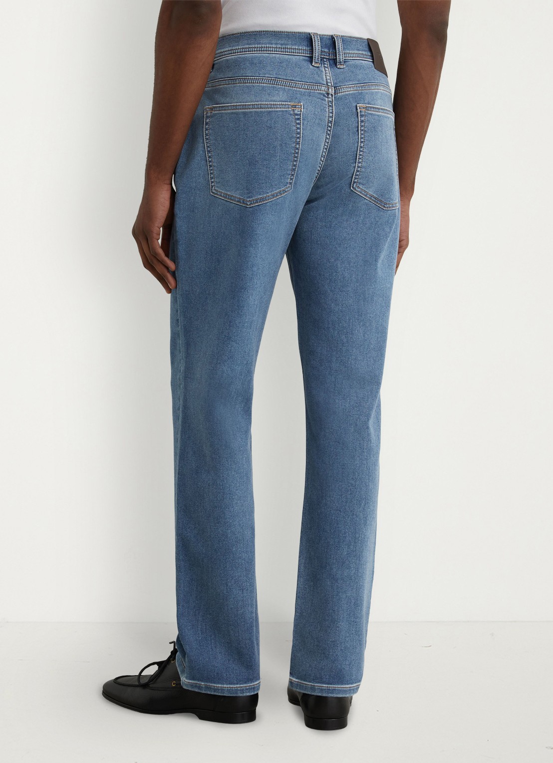 Reiss Bishopgate straight leg jeans met steekzakken - achterkant 3 lichtblauw