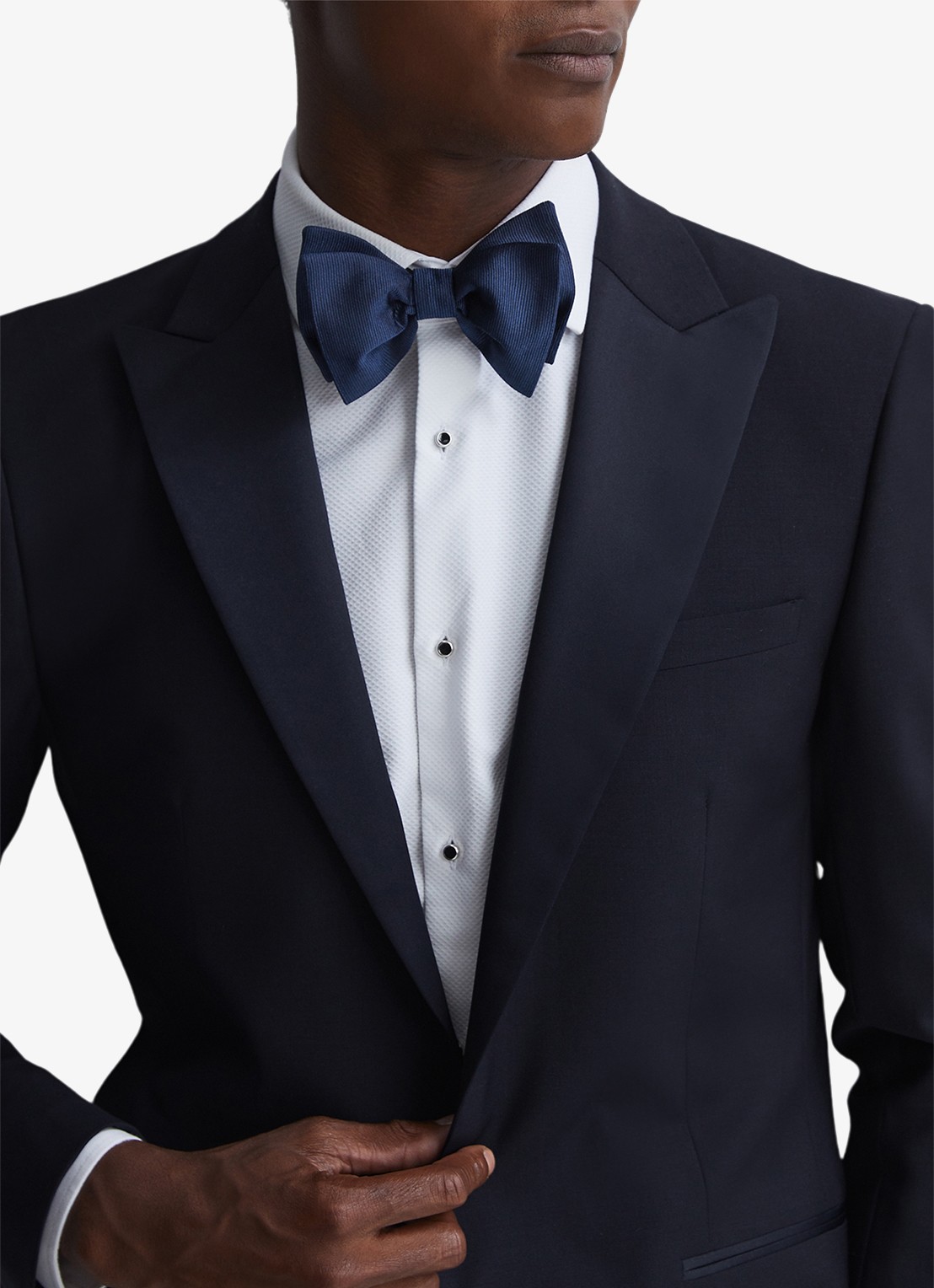 Reiss Boyle vlinderdas van zijde - detail 4 dark navy / blauw