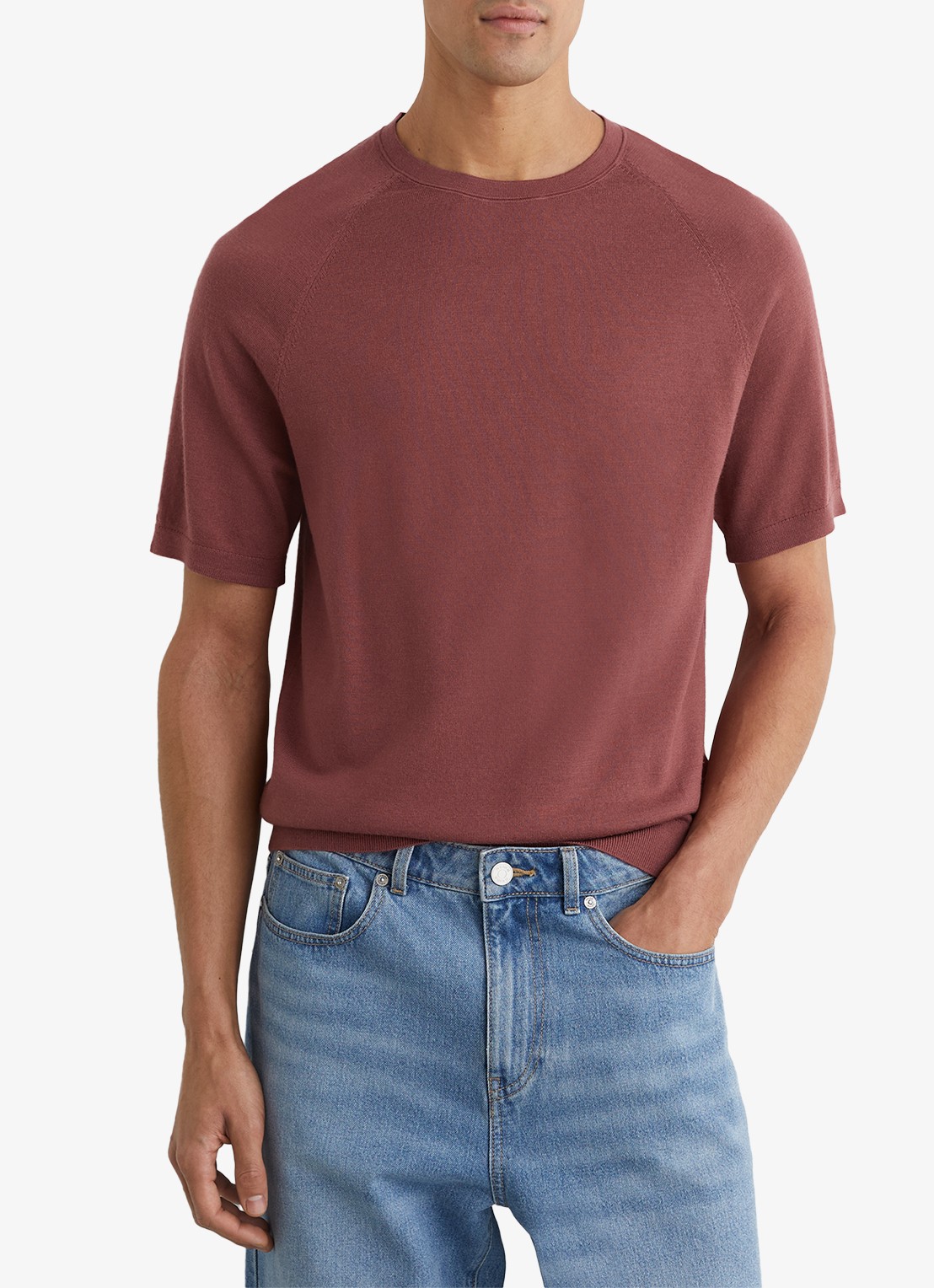 Reiss Brook T-shirt van merino wol met ronde hals - detail 4 donkerrood