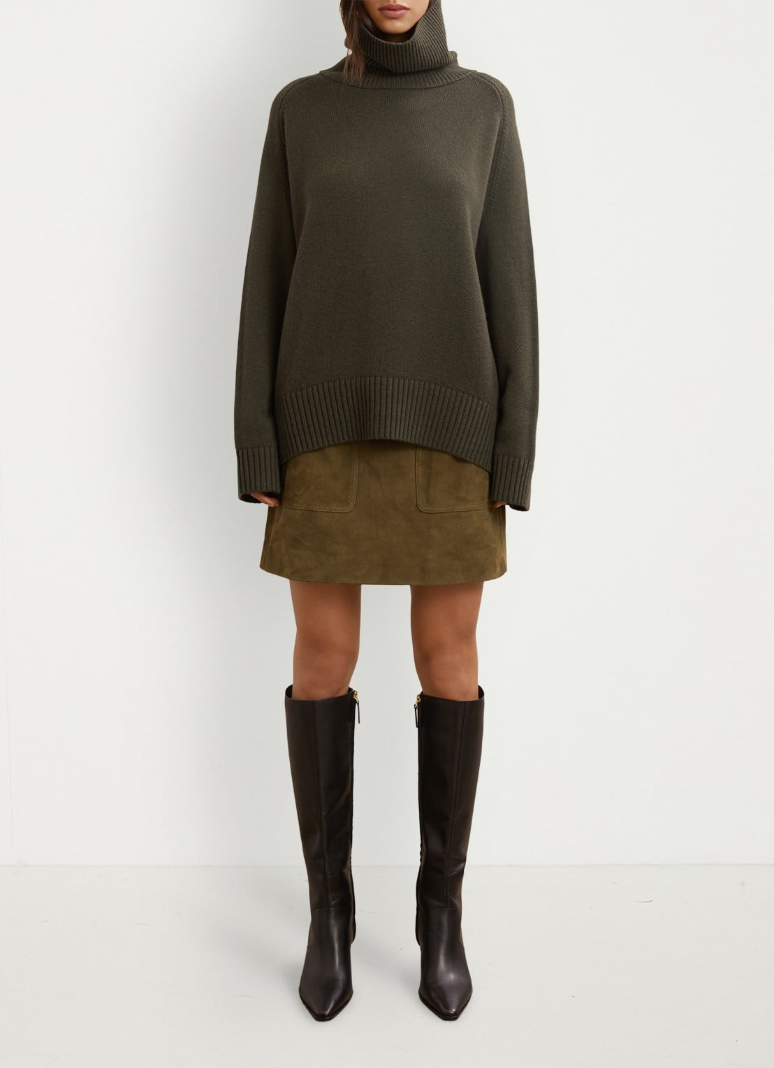Reiss Brooklyn fijngebreide trui in wolblend - voorkant 2 khaki