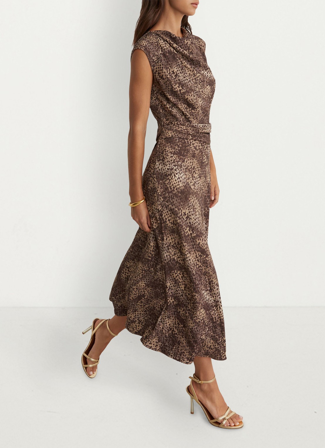 Reiss Camie midi jurk met gedrapeerd detail - detail 3 bruin