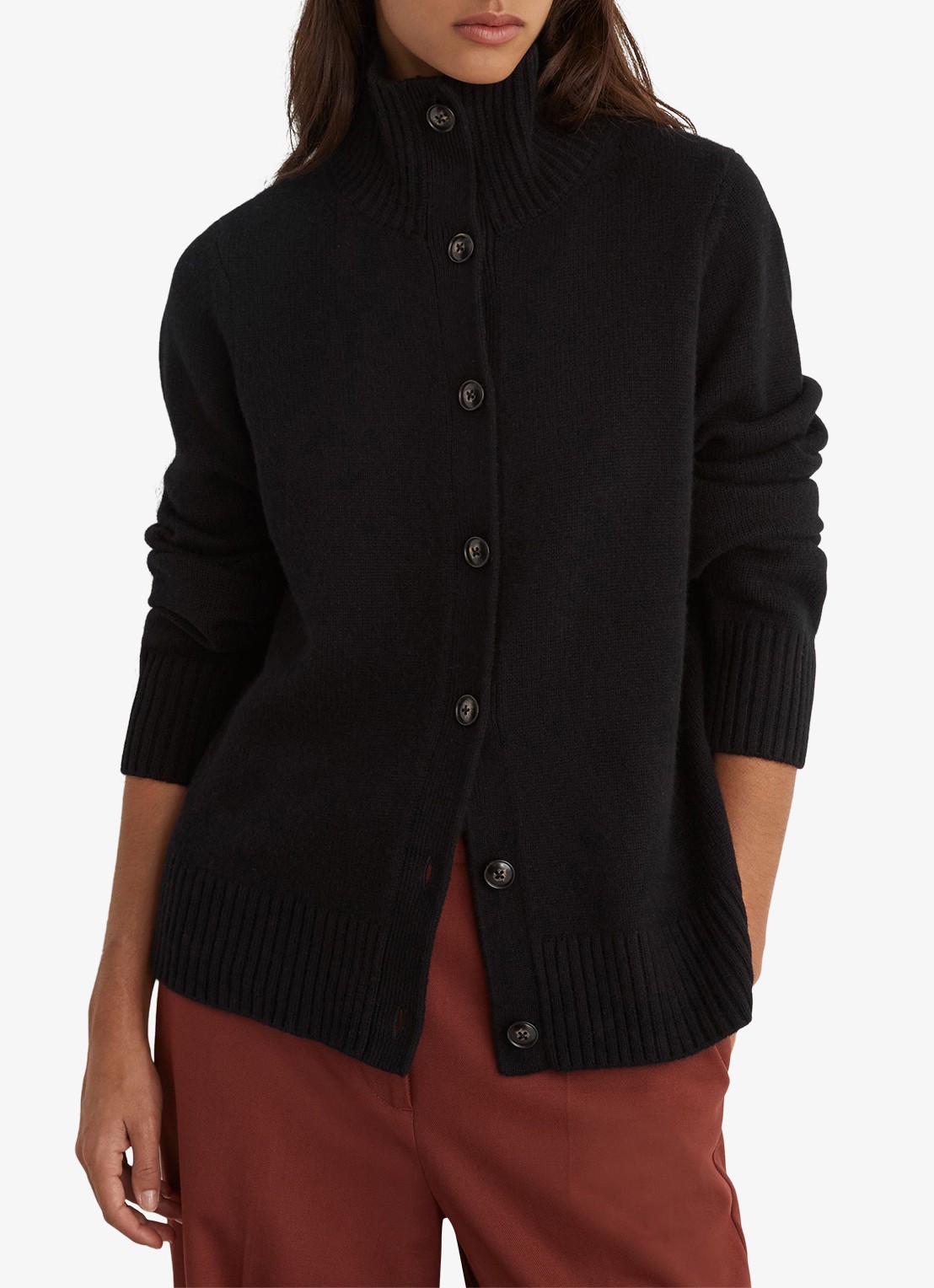 Reiss Charly grofgebreid vest met col - detail zwart
