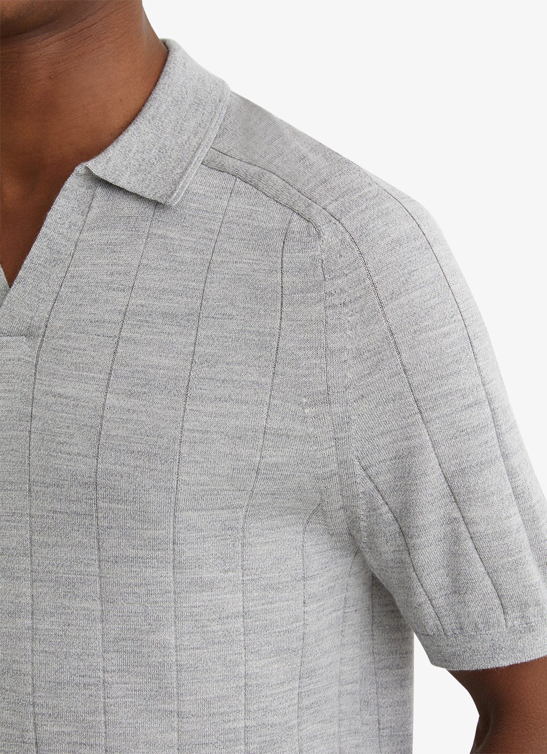 Reiss Chelmsford ribgebreide polo van wol  - detail 2 lichtgrijs