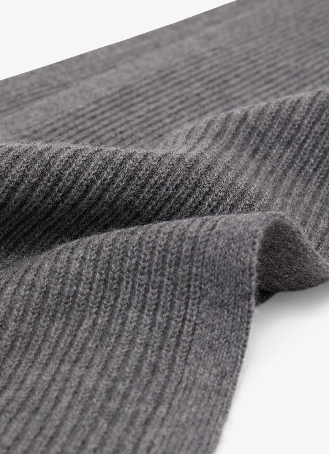 Reiss Chesterfield ribgebreide sjaal van merino wol - detail 2 grijsmele