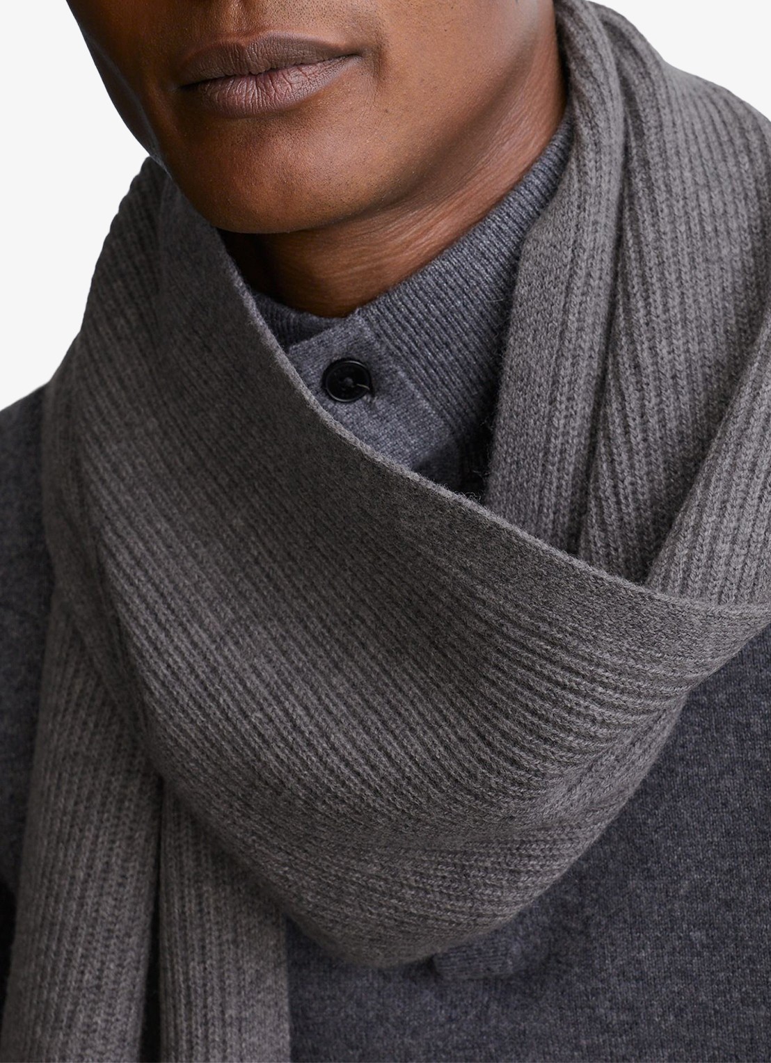 Reiss Chesterfield ribgebreide sjaal van merino wol - detail 3 grijsmele