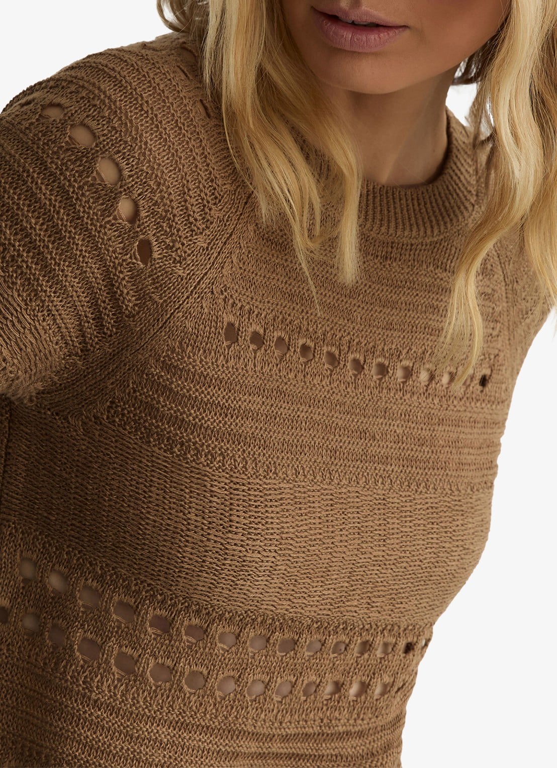 Reiss Chloe fijngebreide top van linnen met opengewerkt dessin - detail 3 beige