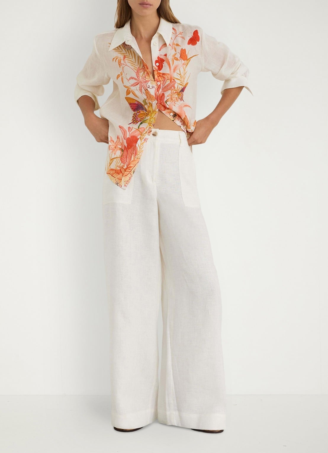 Reiss Cilia blouse met bloemenprint - voorkant 8 ivory / beige