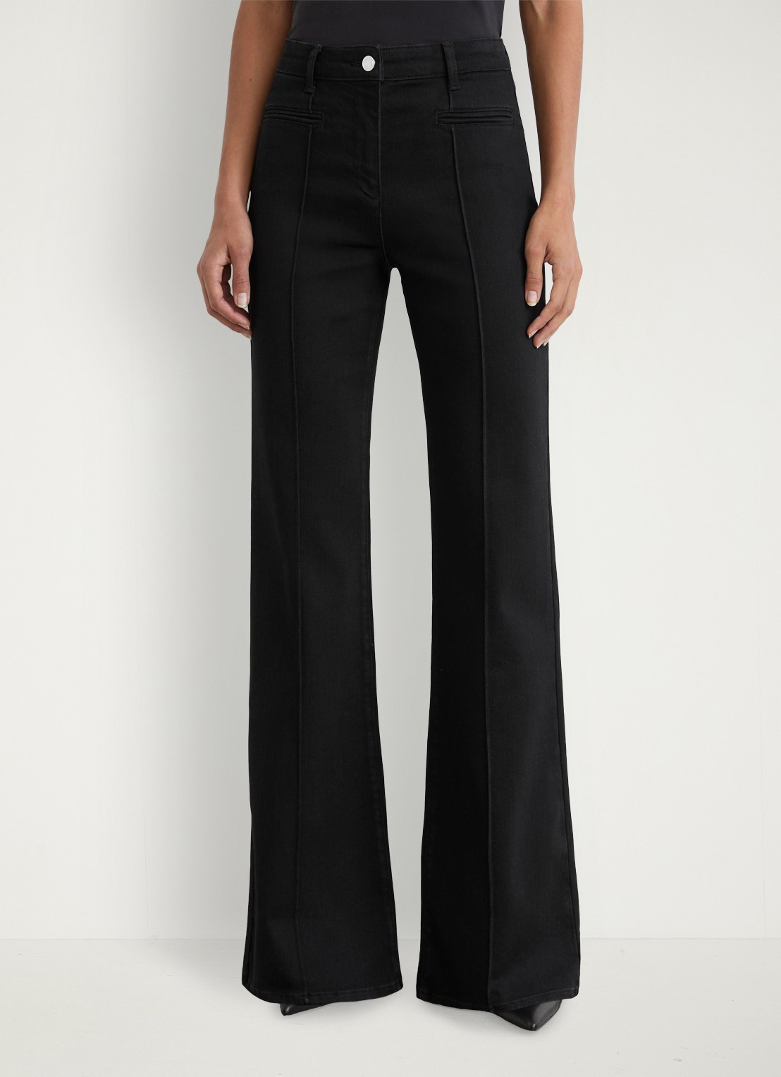 Reiss Claude high waist flared fit jeans met paspelzakken - detail 3 zwart