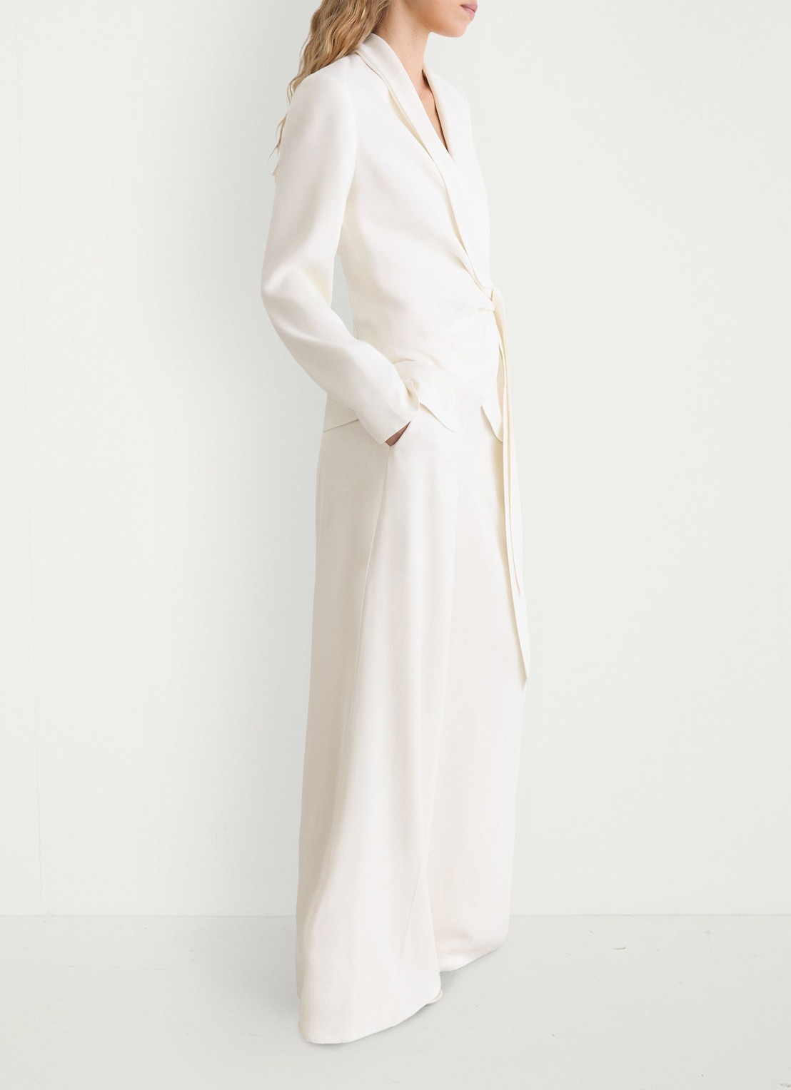 Reiss Clover blazer met gestrikt detail - detail 4 wit