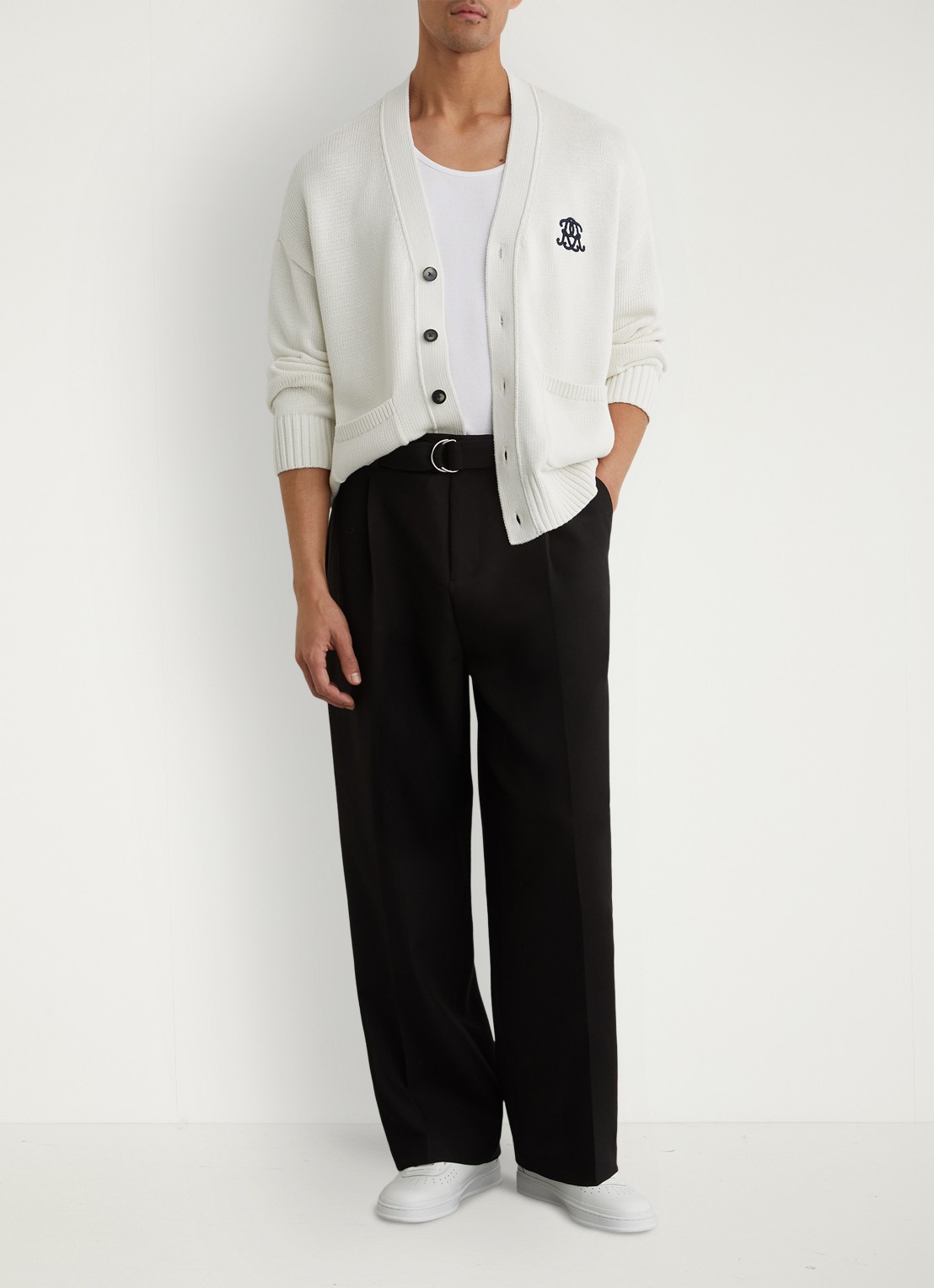 Reiss Coates grofgebreid vest met borduring - voorkant 6 gebroken wit