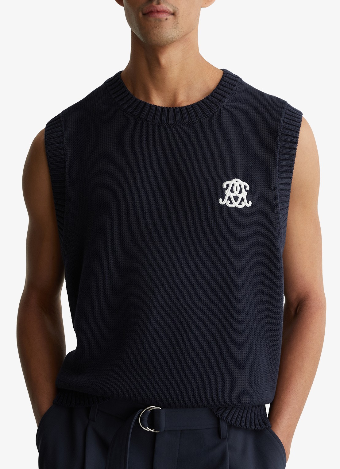 Reiss Coben grofgebreid vest met logo  - detail donkerblauw