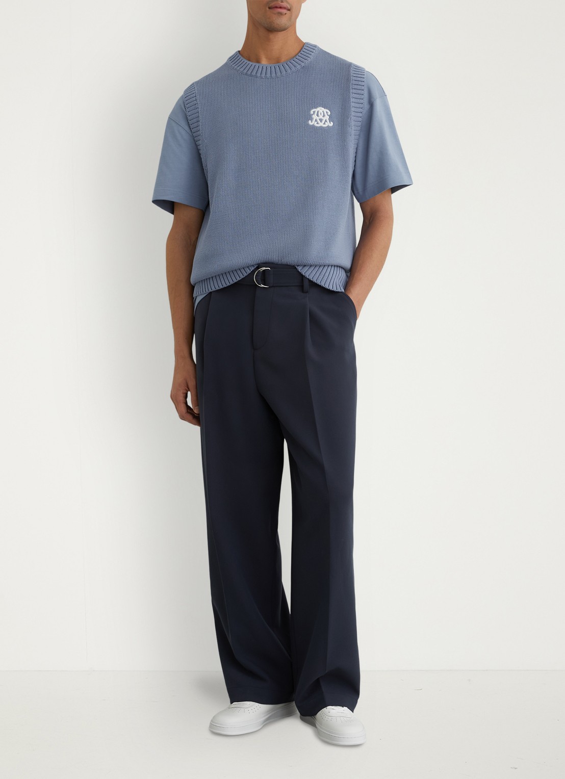 Reiss Coben grofgebreid vest met logo  - voorkant 2 lichtblauw