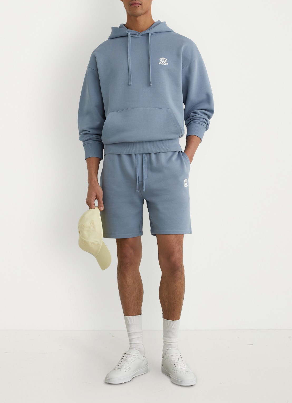 Reiss Conlin hoodie met borduring - voorkant 7 lichtblauw