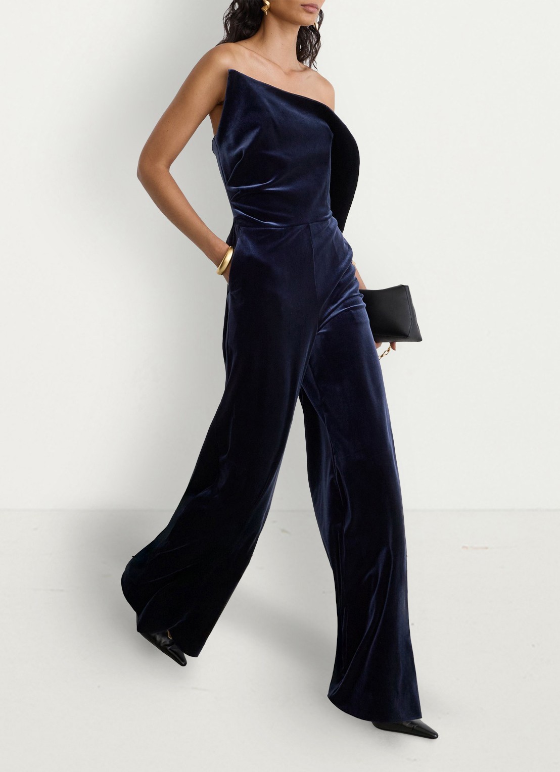 Reiss Dasha strapless wide leg jumpsuit van fluweel - detail 3 blauw
