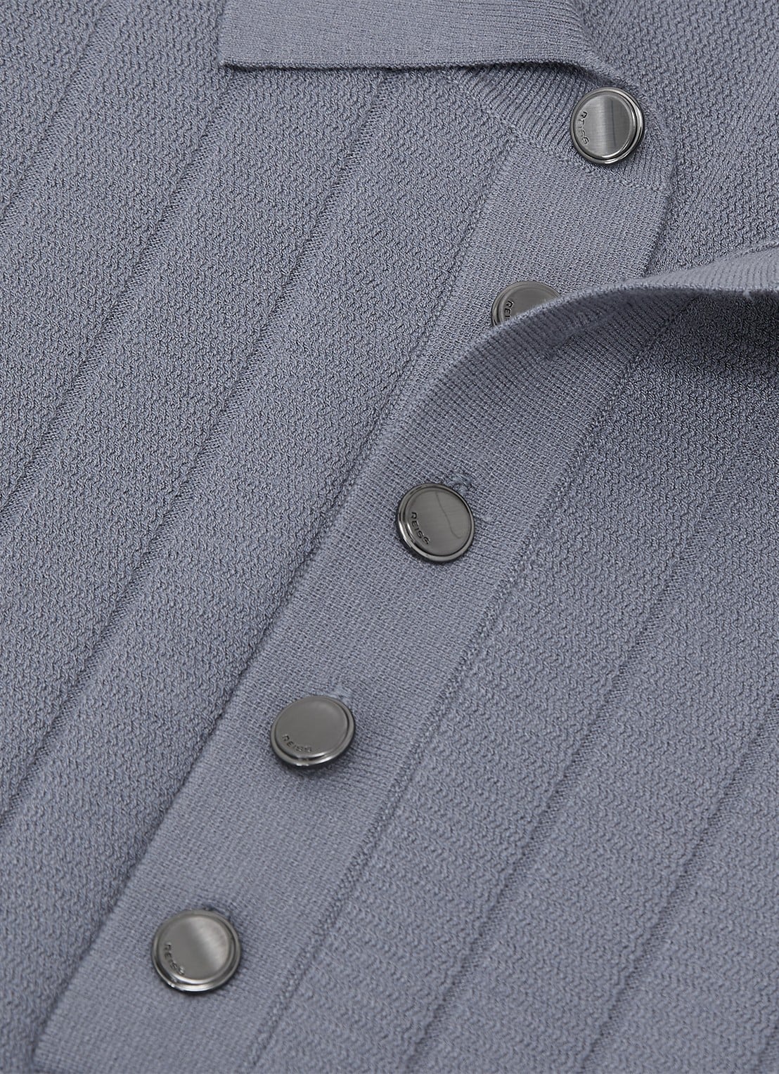 Reiss Dillighan fijngebreide trui met polokraag  - detail 4 steel blue / blauw