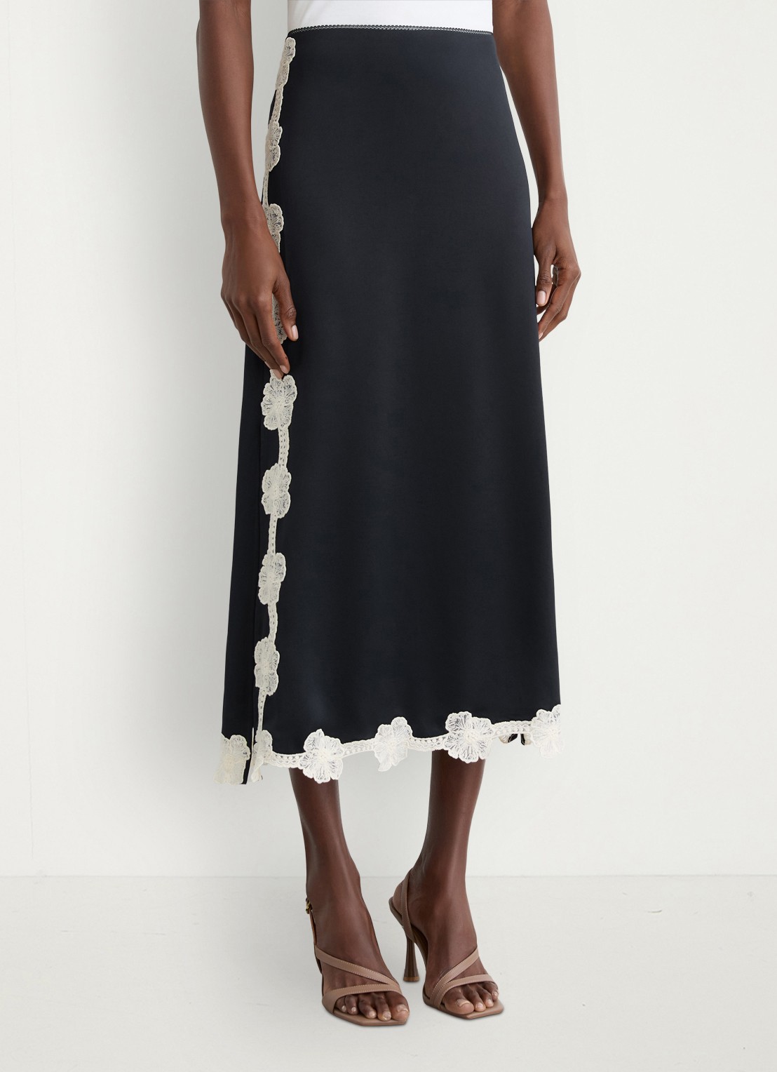 Reiss Doa midi rok van satijn met details van kant - detail donkerblauw