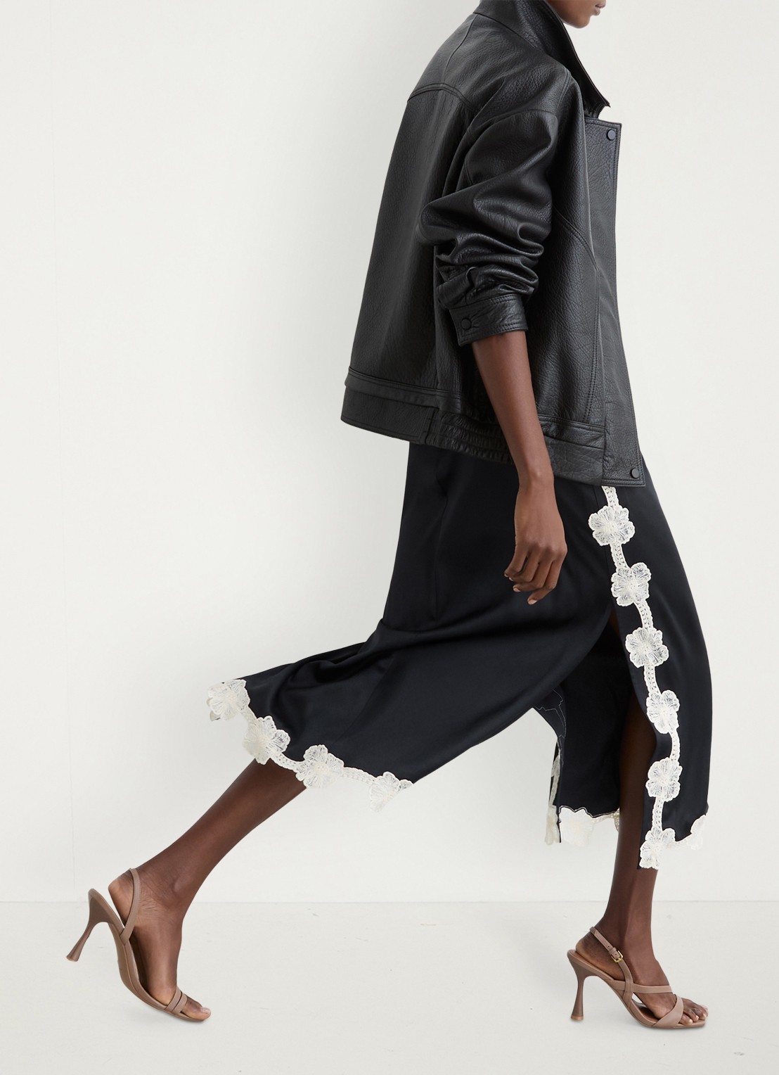 Reiss Doa midi rok van satijn met details van kant - detail 2 donkerblauw