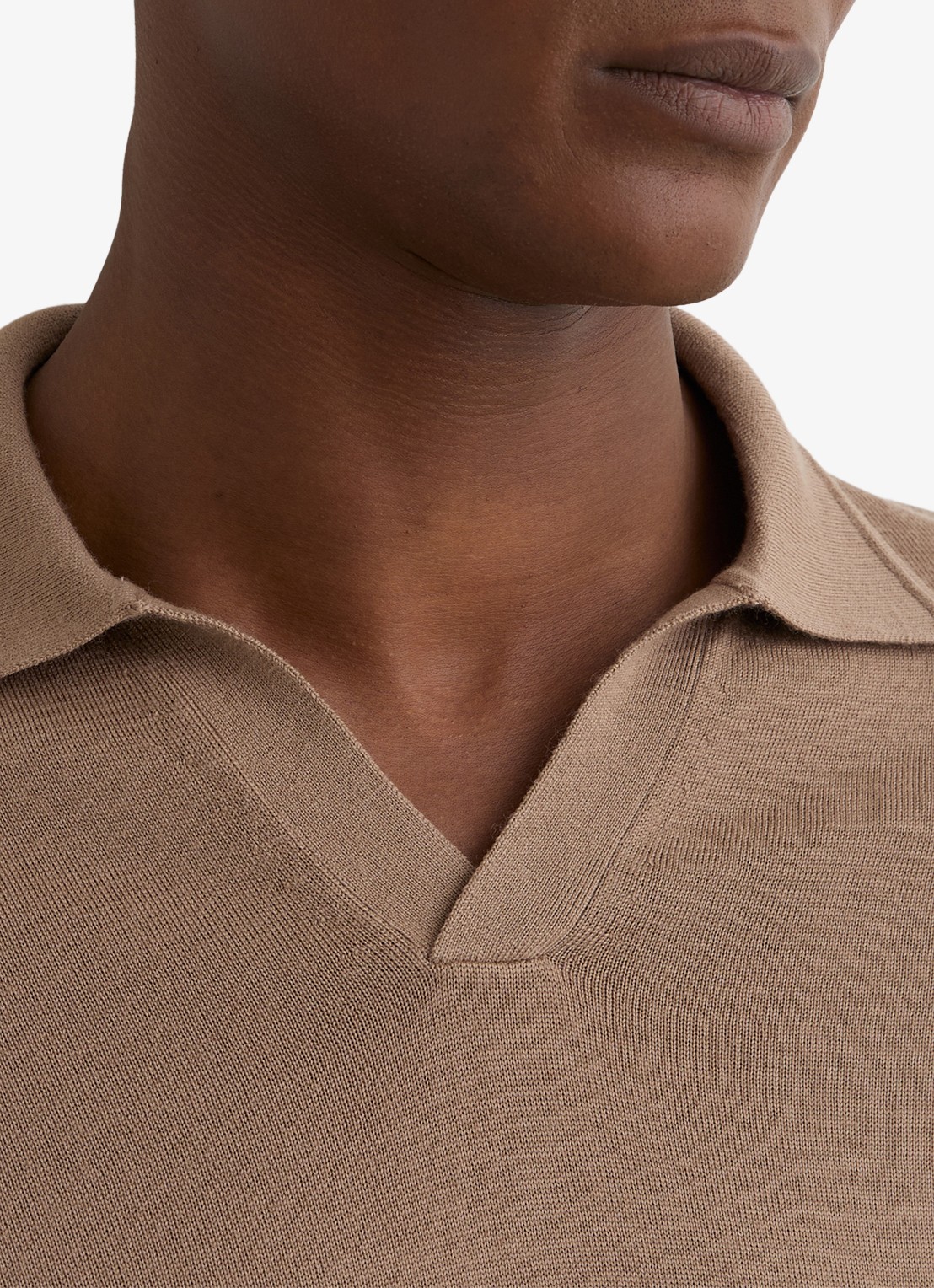 Reiss Duchie regular fit polo van merino wol - detail 4 camel