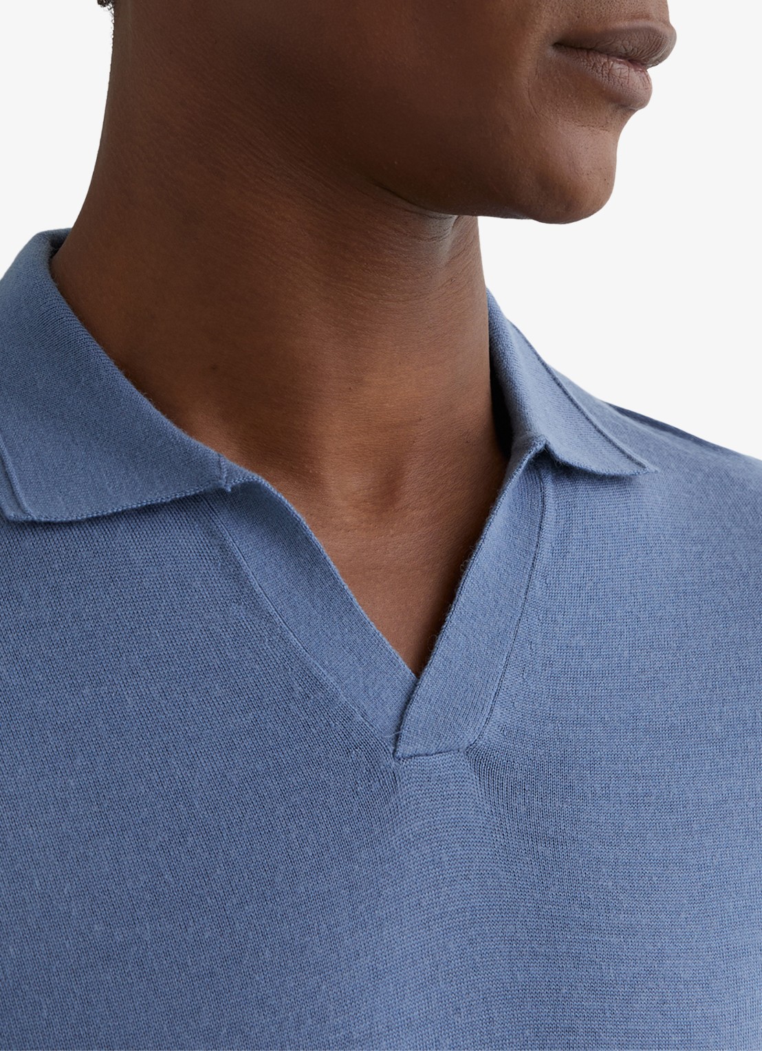 Reiss Duchie regular fit polo van merino wol - detail 3 lichtblauw