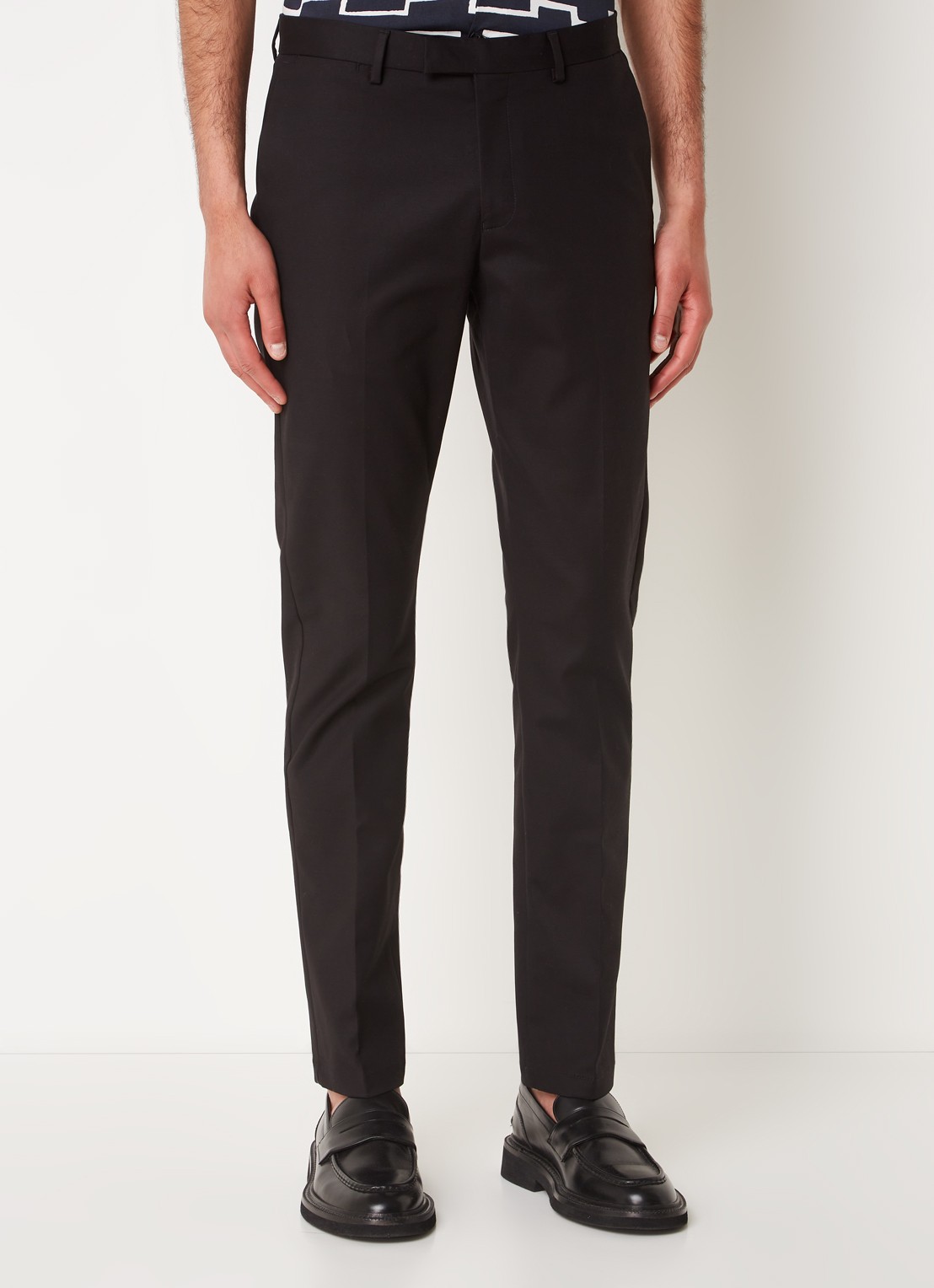 Reiss Eastbury slim fit chino met steekzakken  - detail 2 zwart