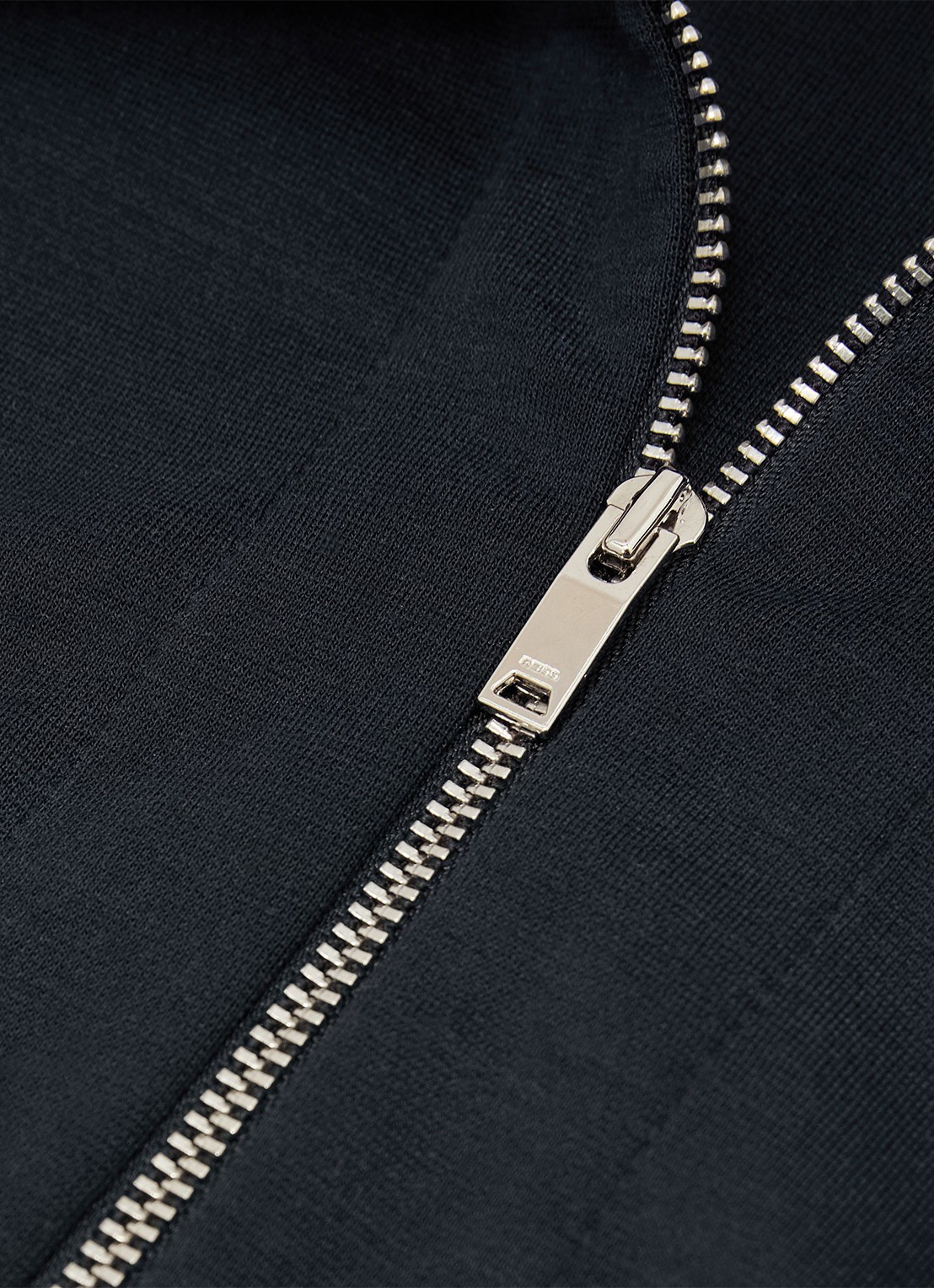 Reiss Ellie pullover met halve rits en opstaande kraag - detail 4 blauw