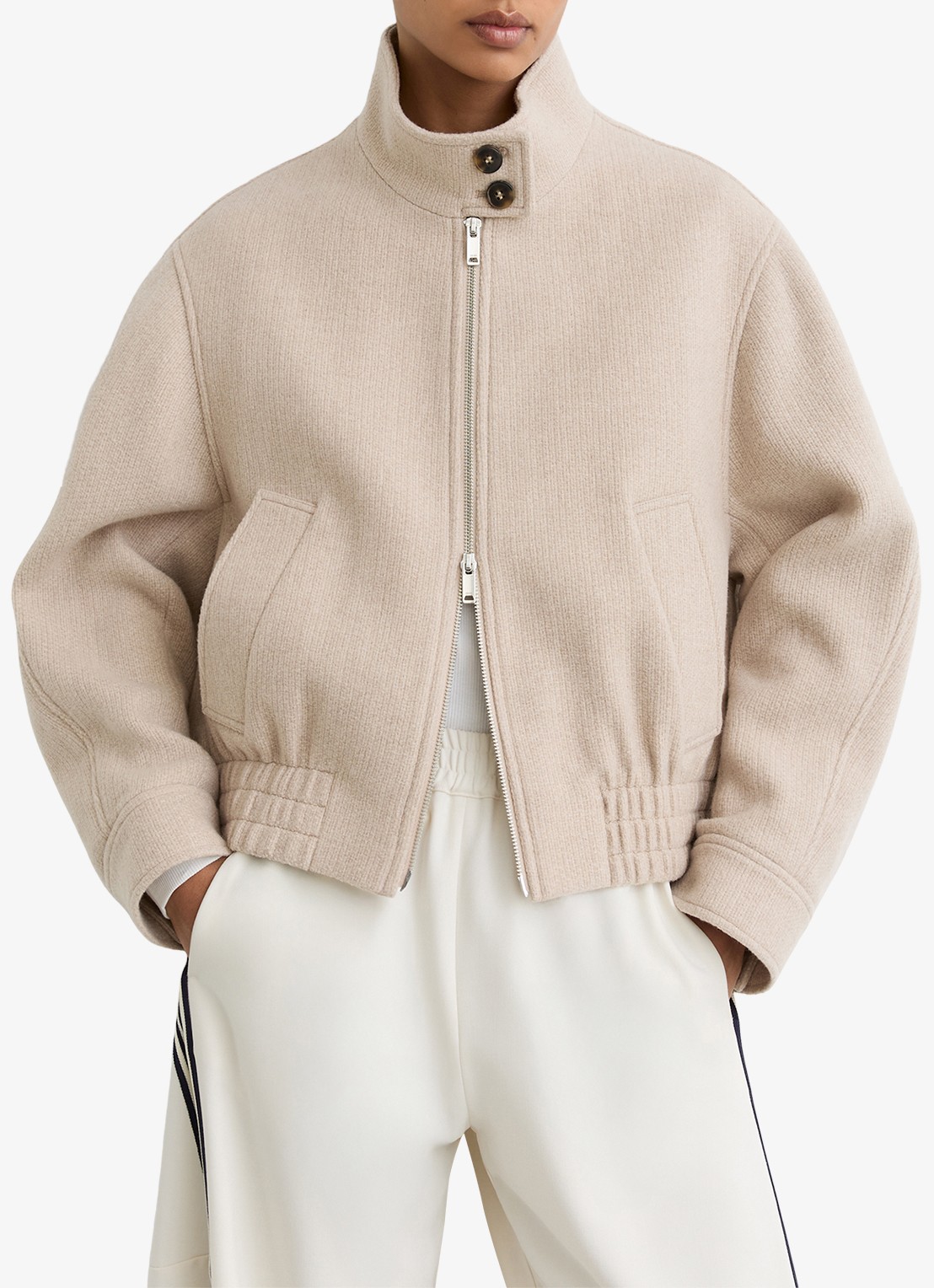 Reiss Elodie bomberjack van wol met opstaande kraag - detail 2 beige