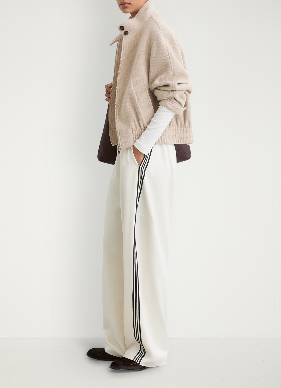 Reiss Elodie bomberjack van wol met opstaande kraag - detail 4 beige