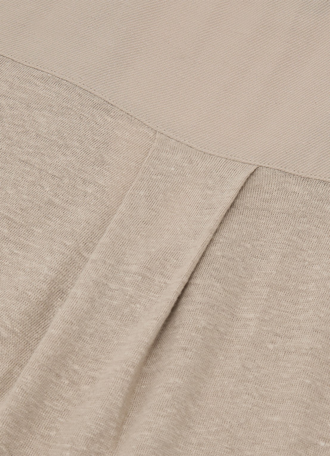 Reiss Ember T-shirt van linnen met V-hals - detail 3 beige