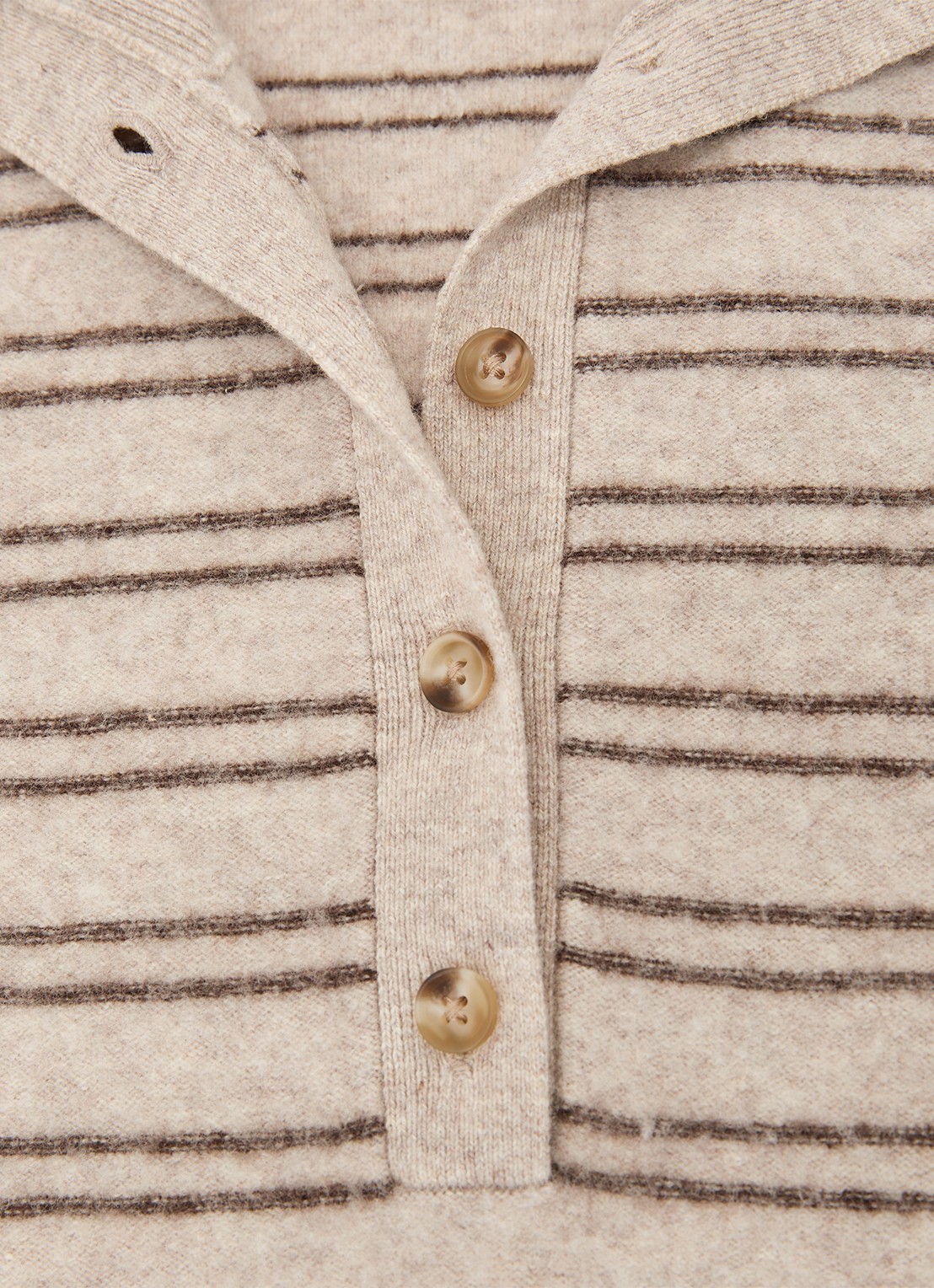Reiss Evana fijngebreide trui in kasjmierblend met polokraag - detail 6 bruin