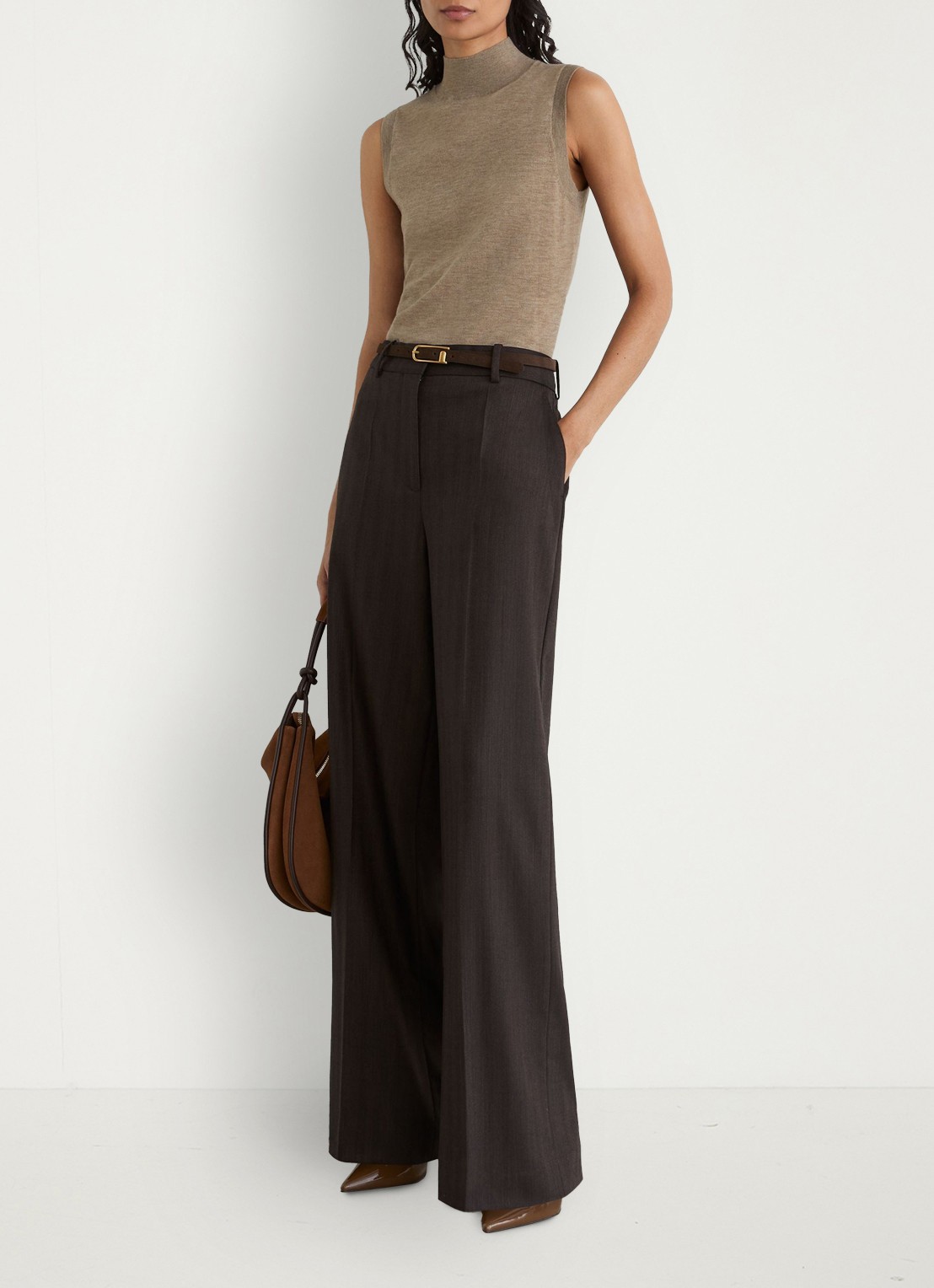 Reiss Evelyn mouwloze top in merino wolblend - voorkant 6 beige