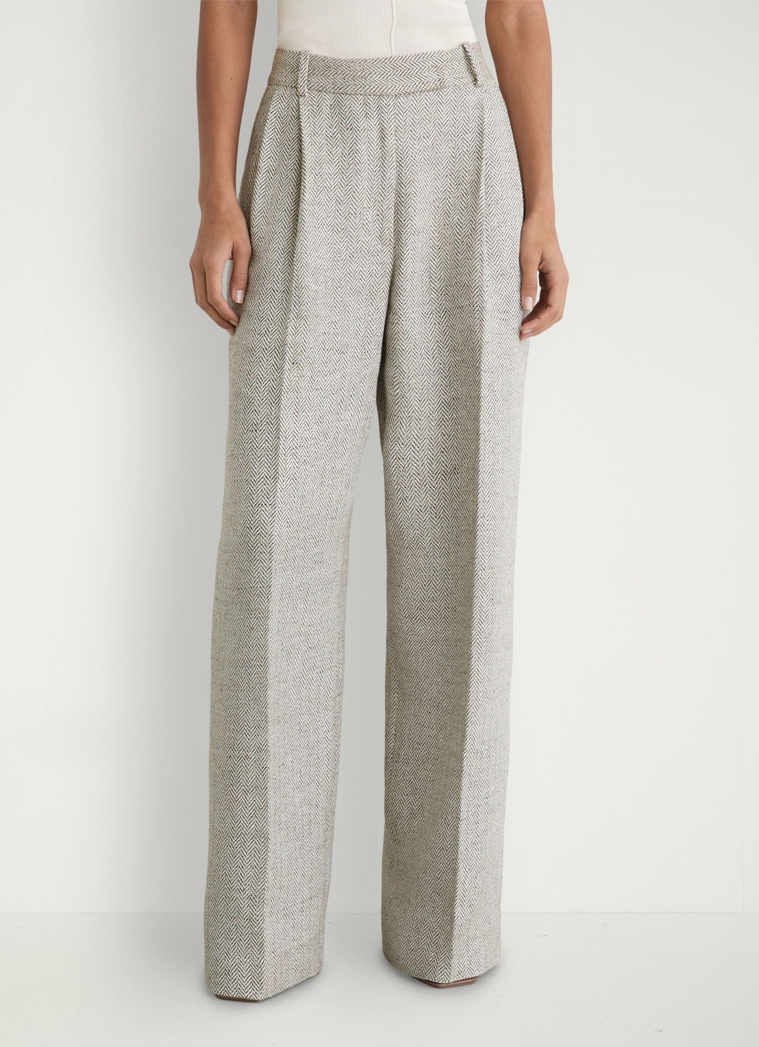 Reiss Ezra high waist straight fit pantalon met visgraat dessin - detail 4 neutral / beige