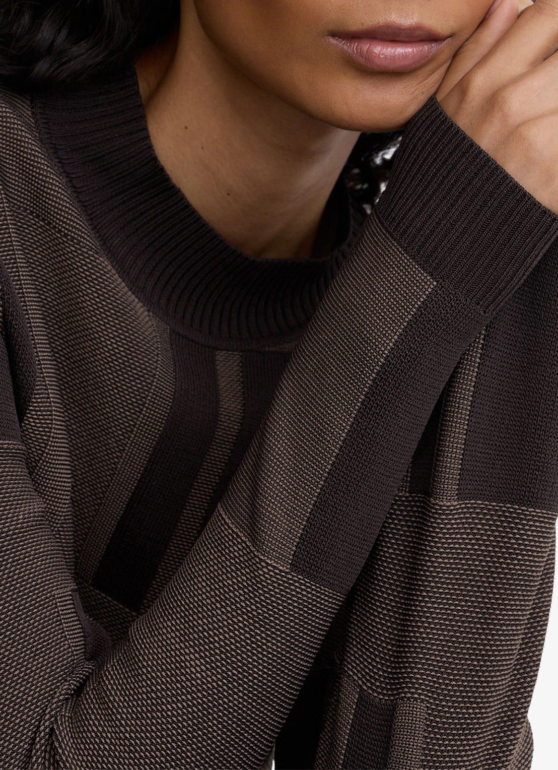 Reiss Faro fijngebreide trui met jacquard dessin - detail 2 lichtbruin