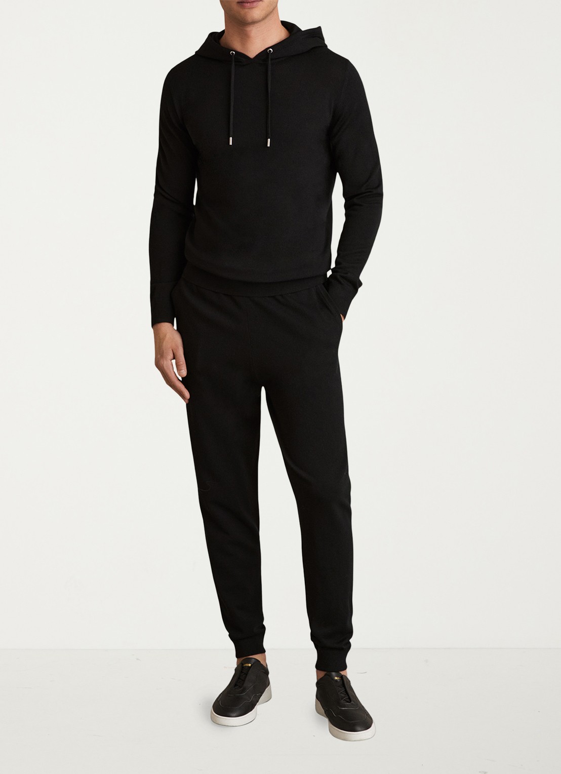 Reiss Fijngebreide hoodie van merino wol met stretch  - voorkant 2 zwart
