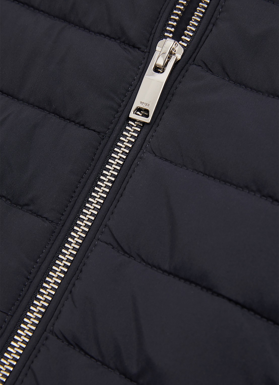 Reiss Freddie sweatvest met gewatteerd voorpand - detail 4 donkerblauw