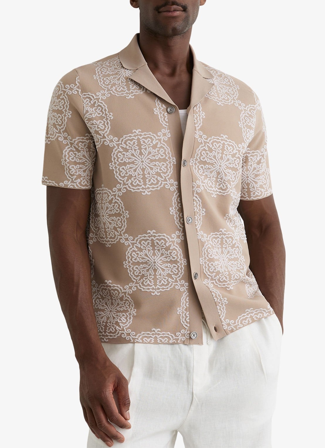 Reiss Gabriel regular fit overhemd met borduring - detail 4 beige