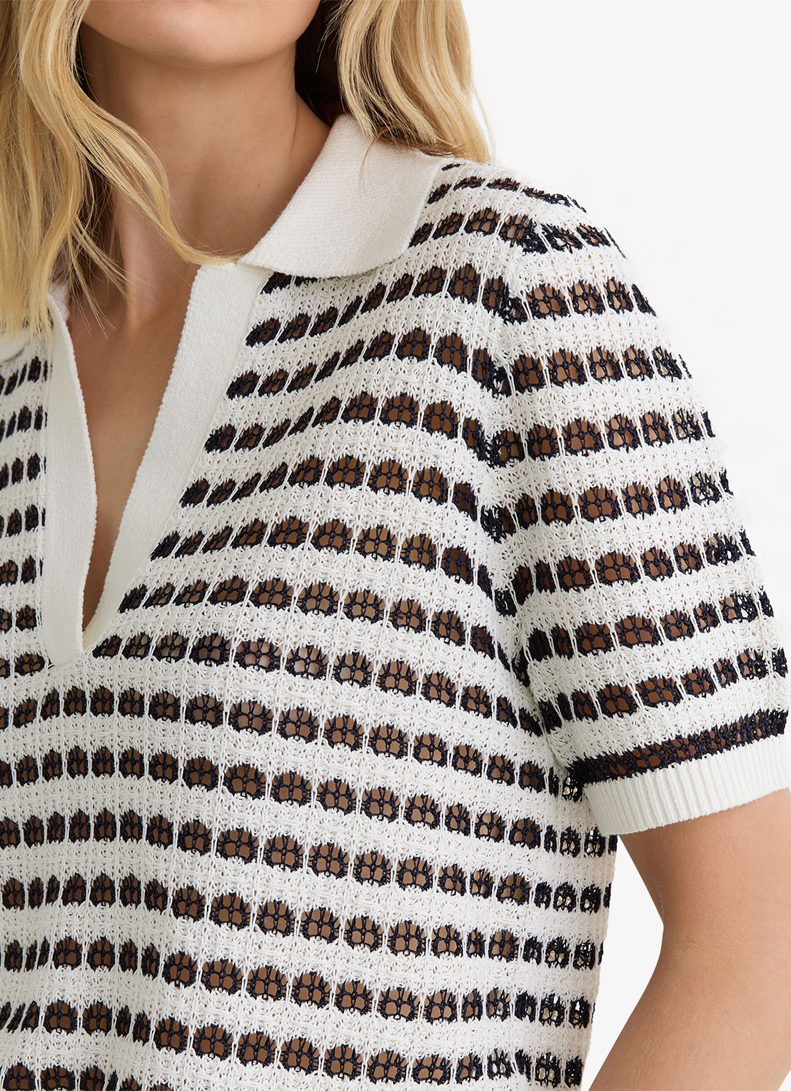 Reiss Gemma tuniek met opengewerkt dessin - detail 4 gebroken wit
